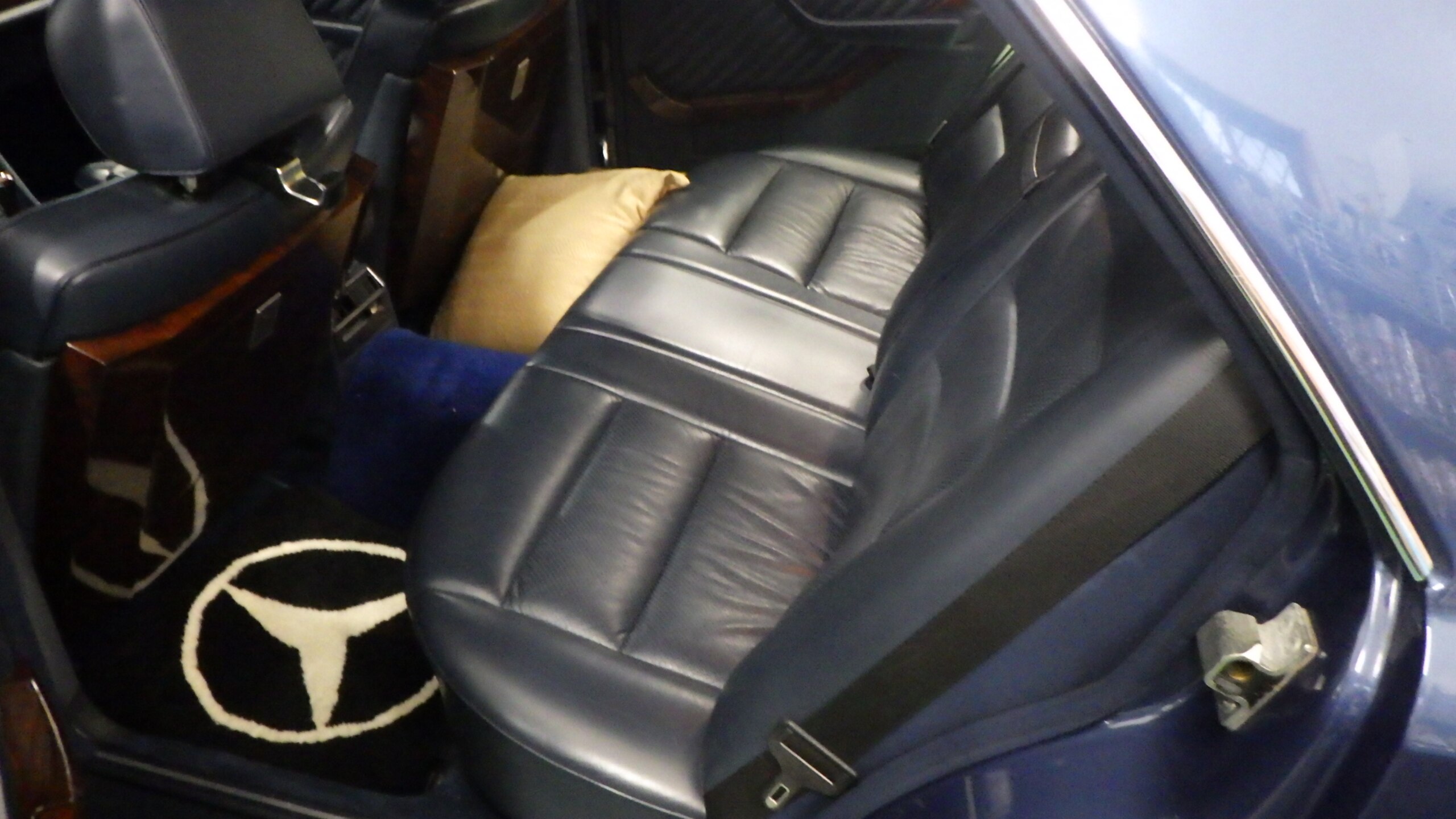 1990 Mercedes Benz 560SEL 6.0 AMG — Photo 13 / 17