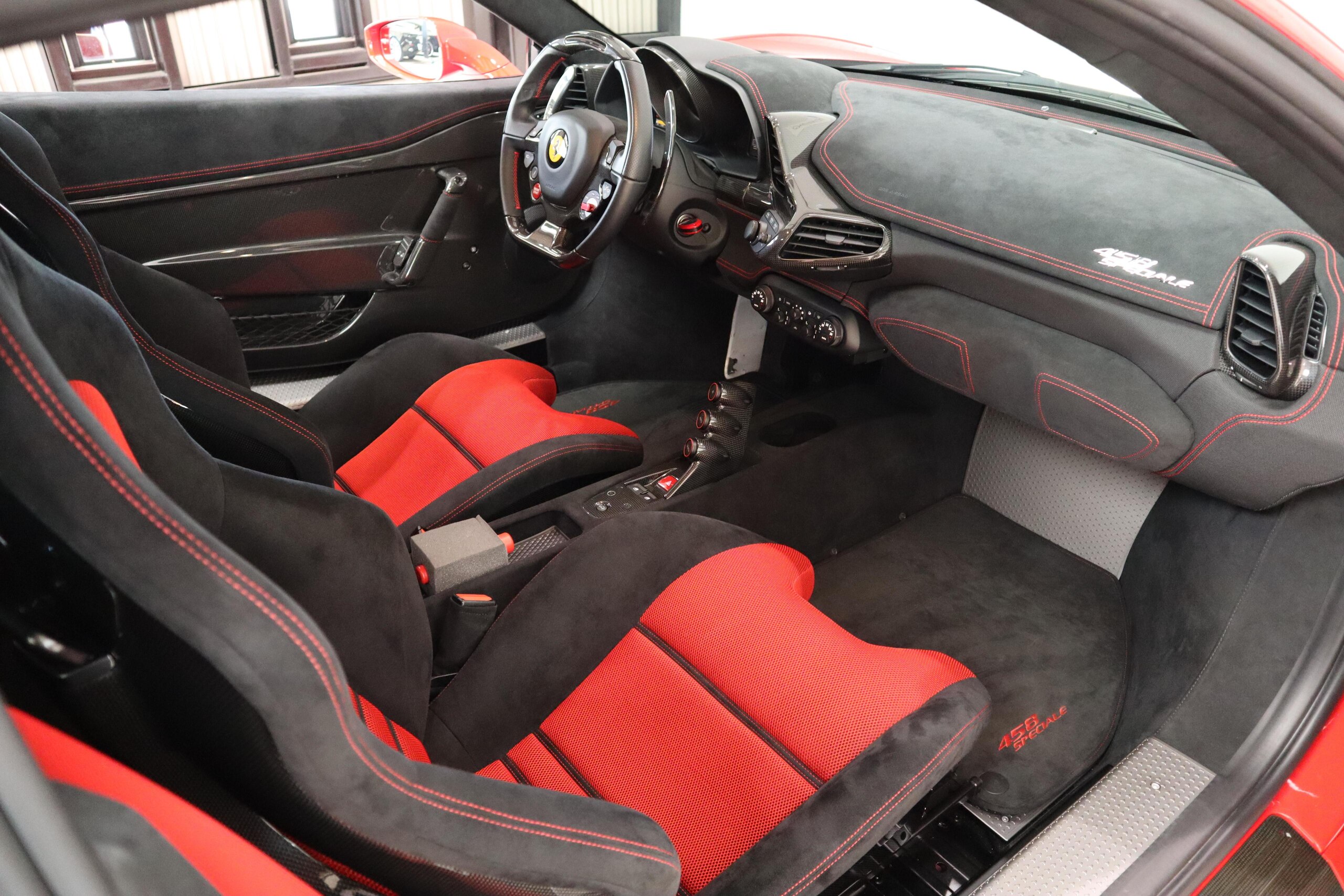 2014 Ferrari 458 Speciale — Photo 13 / 19