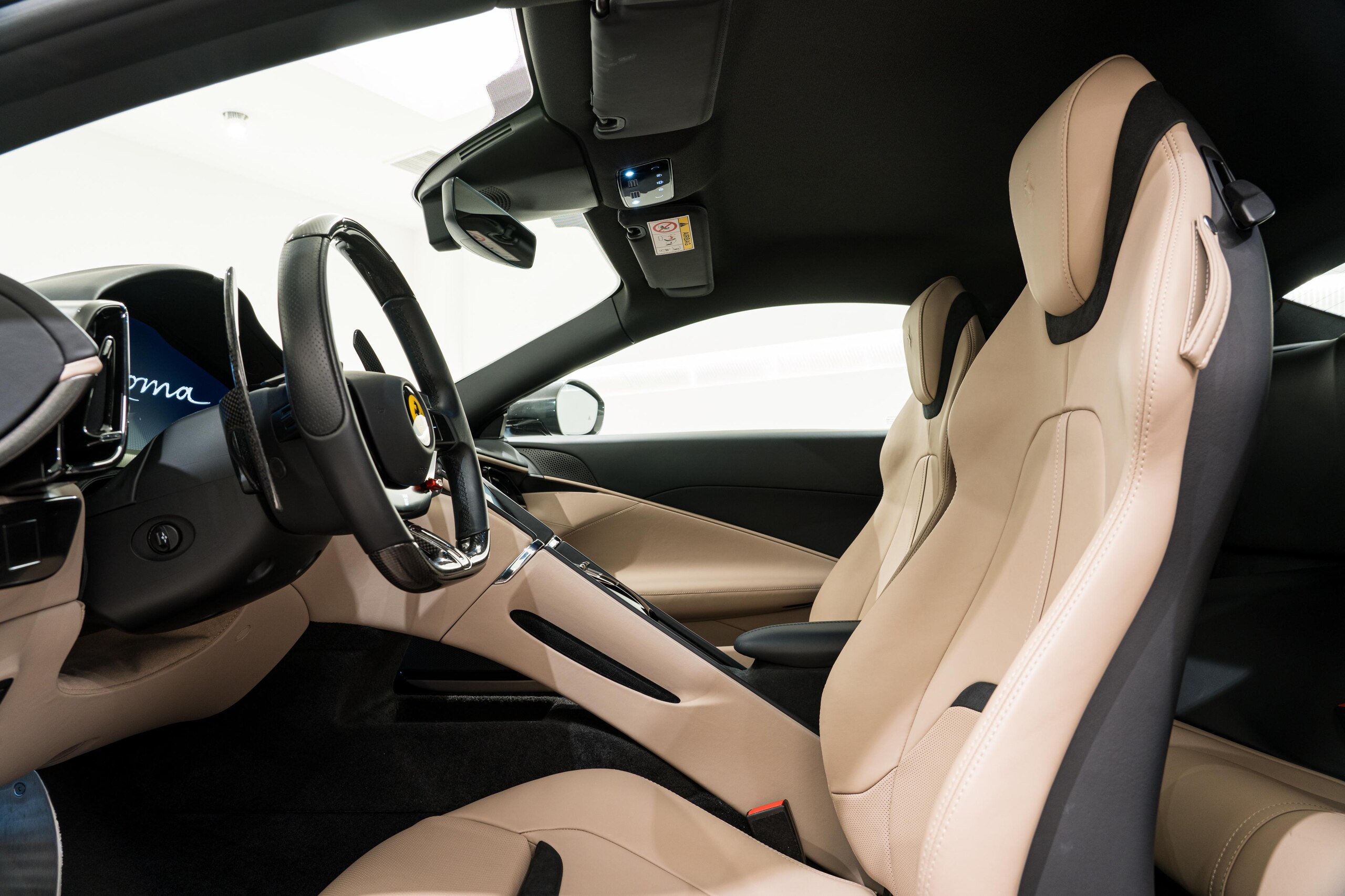 2021 Ferrari Roma — Photo 9 / 22