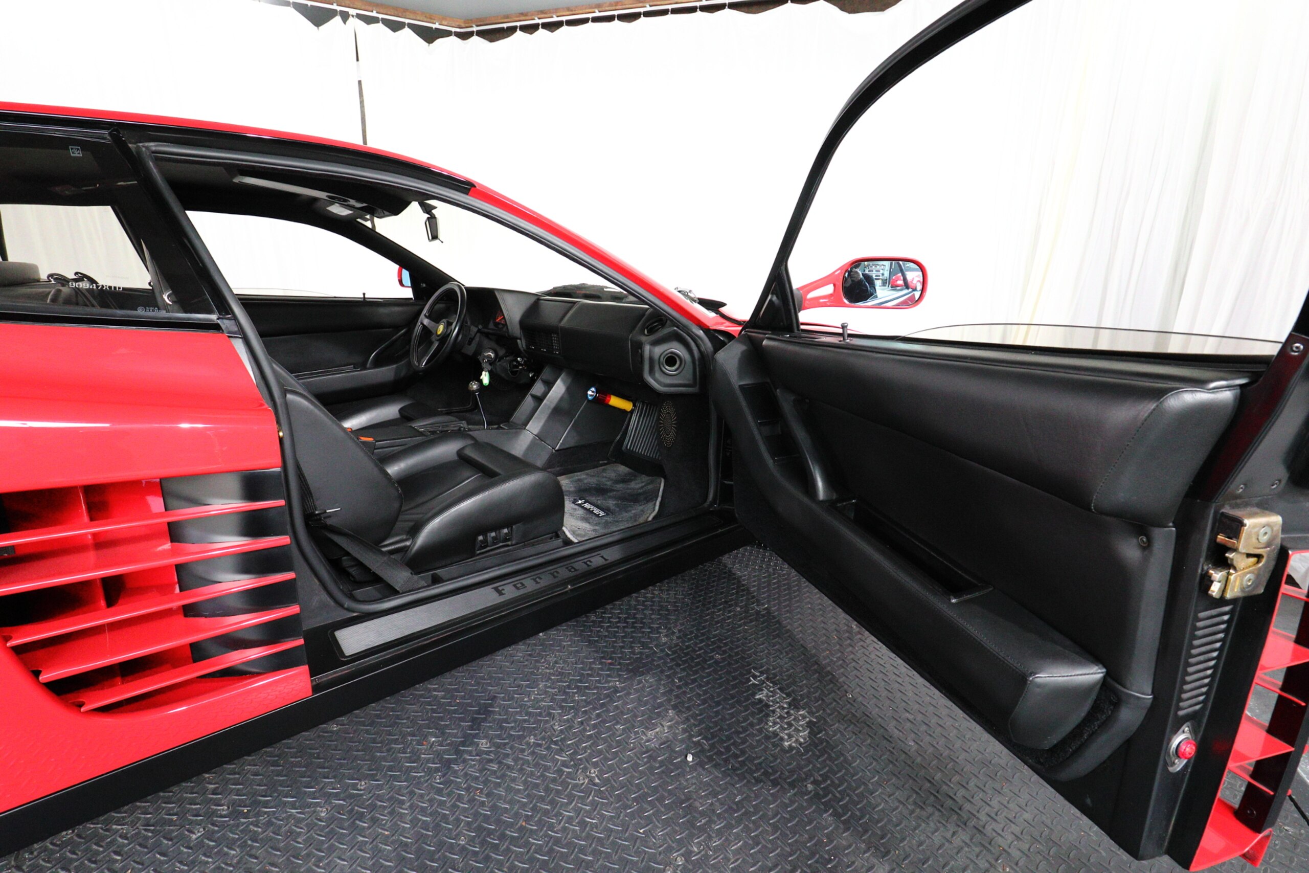 1991 Ferrari Testarossa — Photo 43 / 63