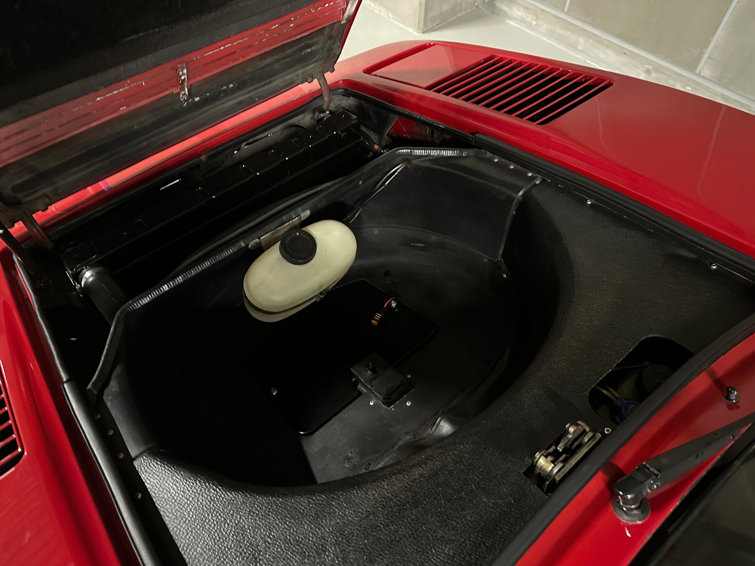 1986 Ferrari 308 GTB — Photo 20 / 20