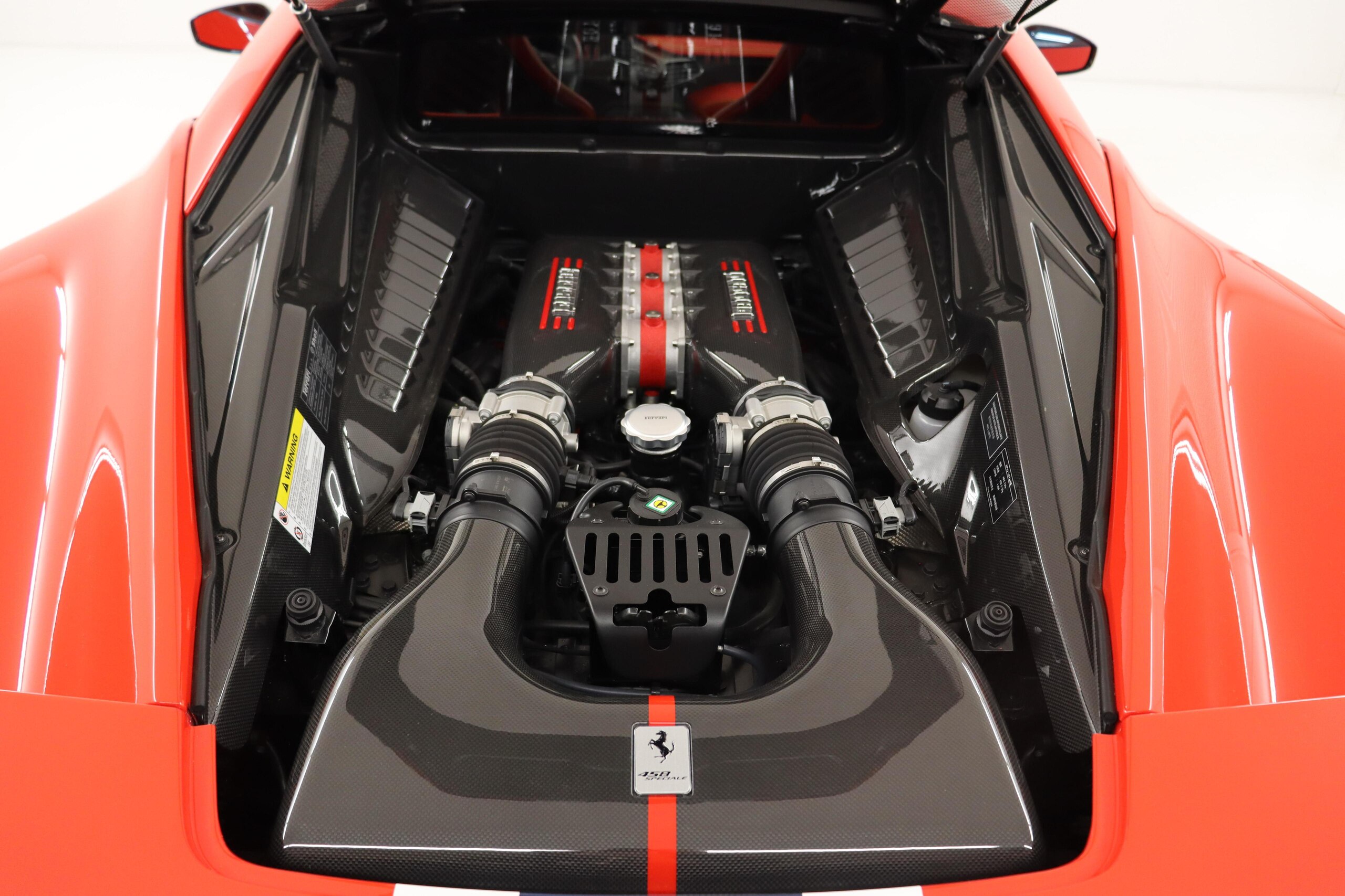 2015 Ferrari 458 Speciale — Photo 16 / 17