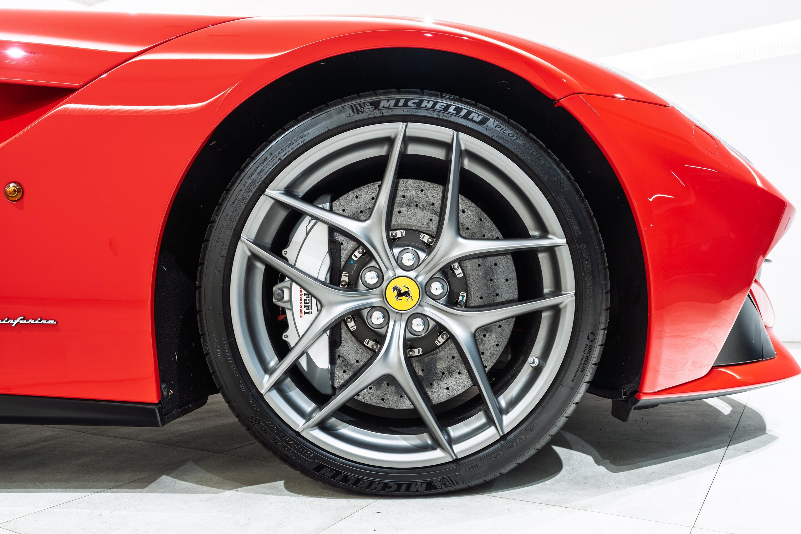 2013 Ferrari F12 Berlinetta — Photo 14 / 16