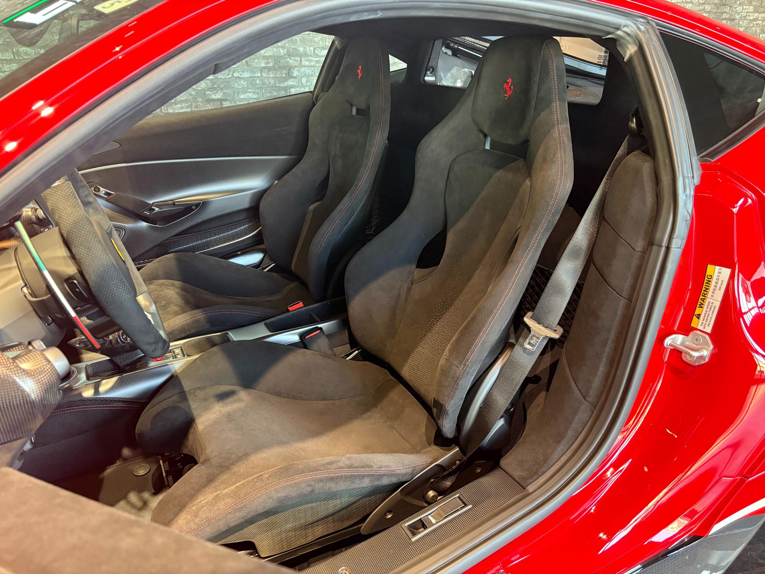 2019 Ferrari 488 Pista Piloti — Photo 9 / 17