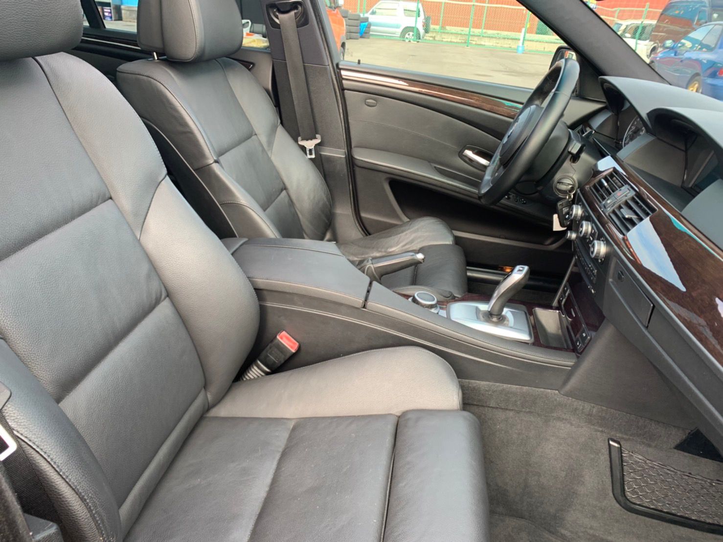 2009 BMW 525i M Sport — Photo 15 / 22
