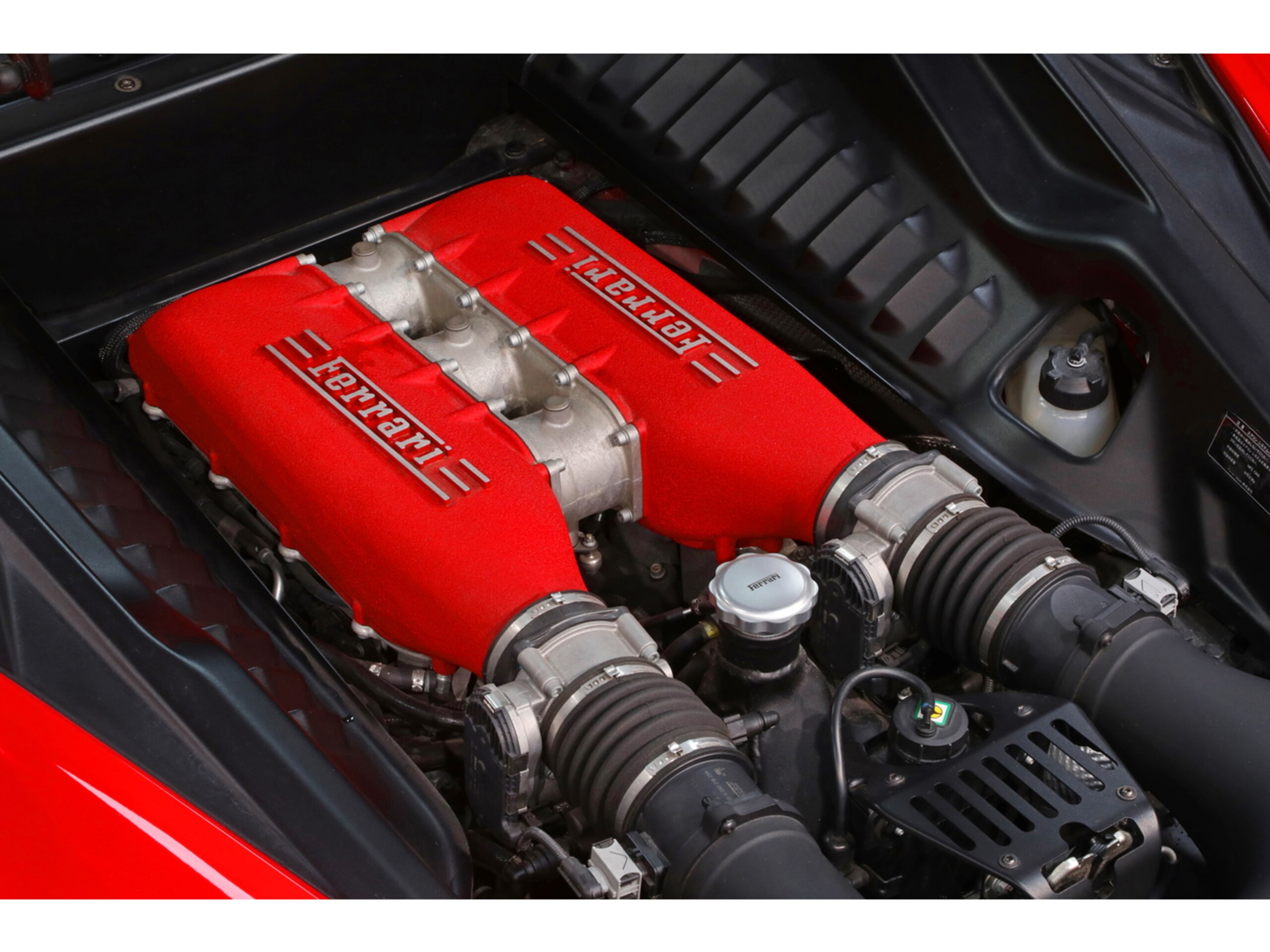 2010 Ferrari 458 Italia F1 DCT — Photo 30 / 40