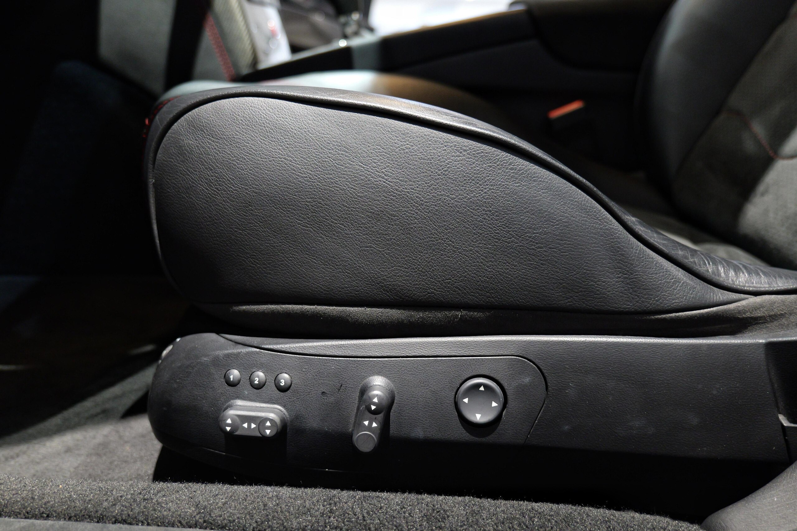 2013 Maserati Quattroporte Sport GT S — Photo 15 / 31
