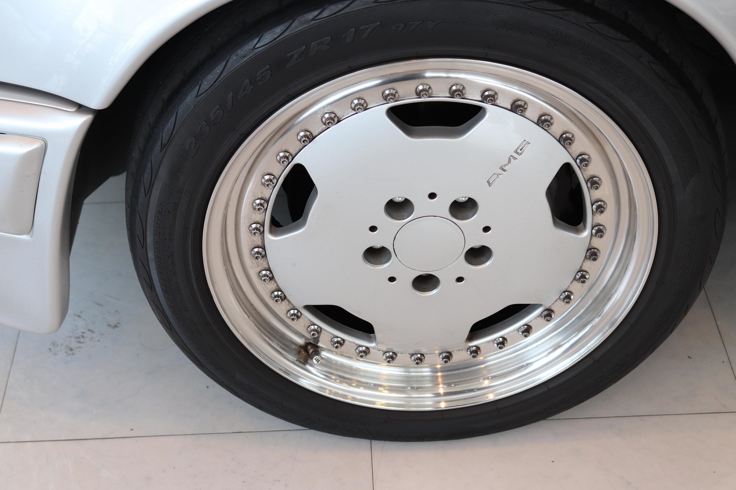 1992 Mercedes Benz 500E 6.0 AMG — Photo 19 / 21