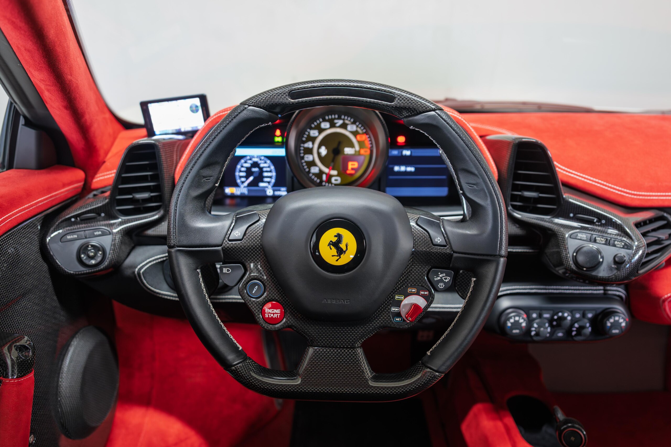 2015 Ferrari 458 Speciale — Photo 9 / 18