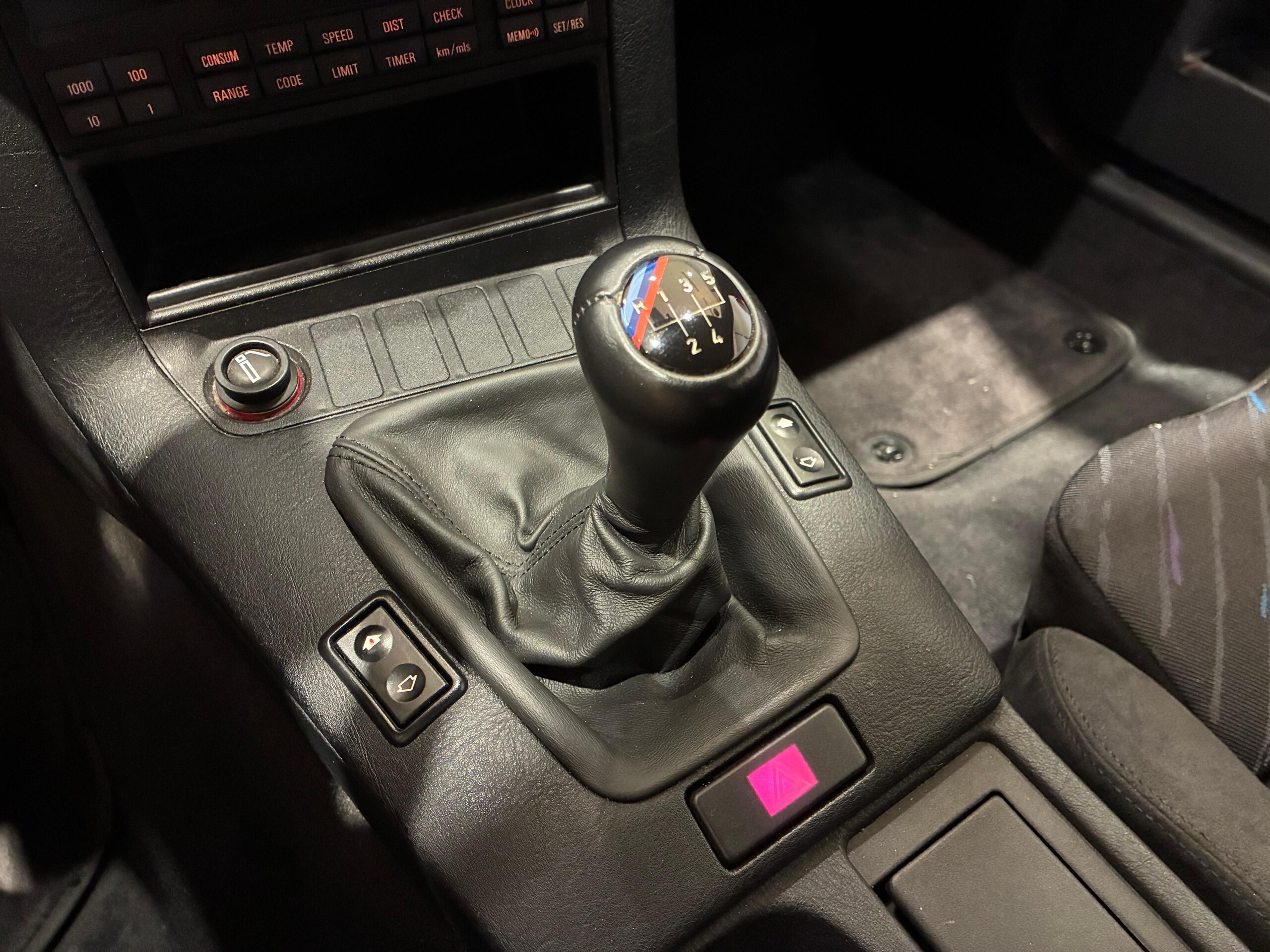 1994 BMW M3 Coupe — Photo 9 / 17