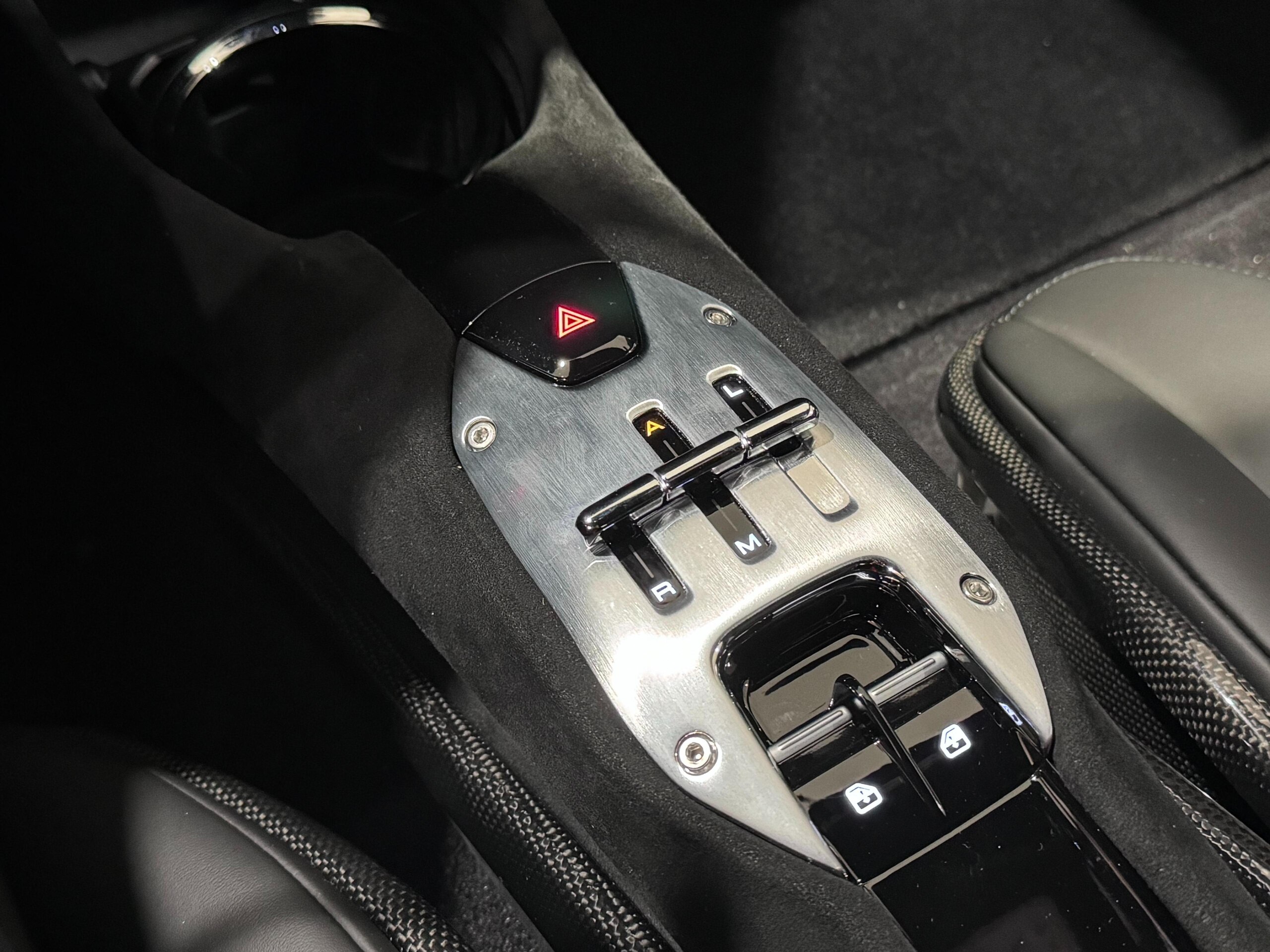 2023 Ferrari 296GTB — Photo 18 / 30