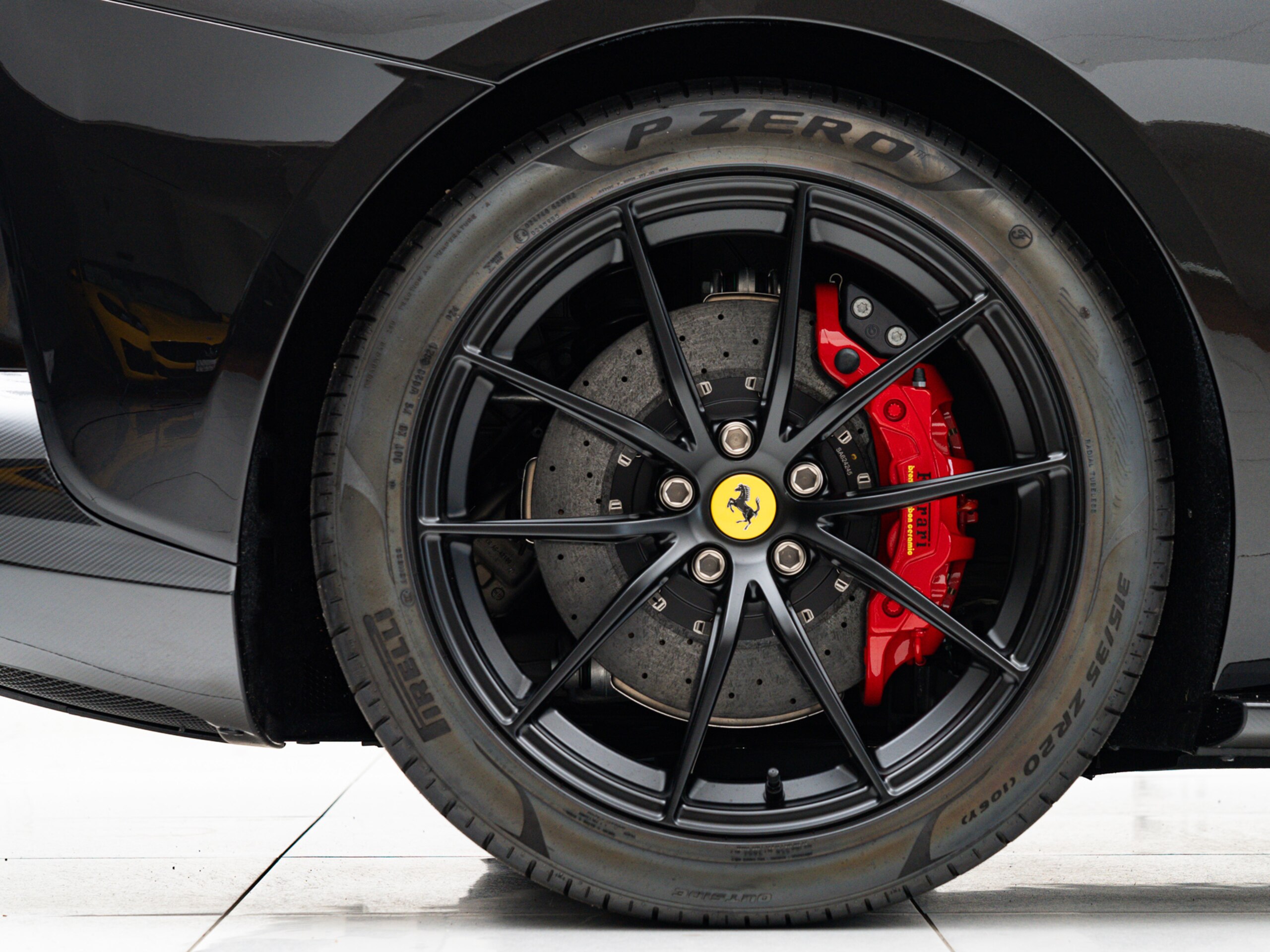 2022 Ferrari 812GTS — Photo 17 / 20
