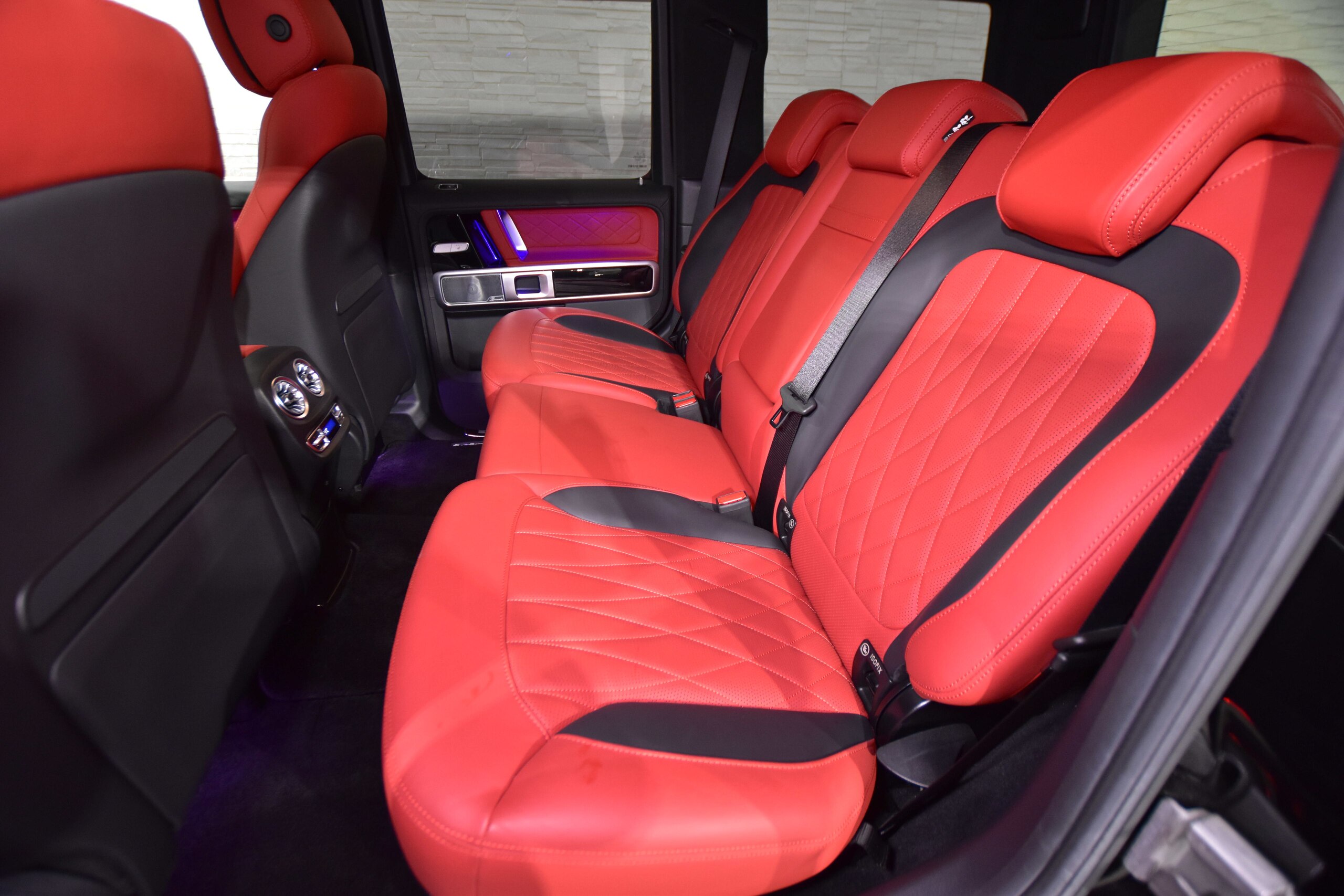 2020 Mercedes Benz G63 AMG — Photo 29 / 32