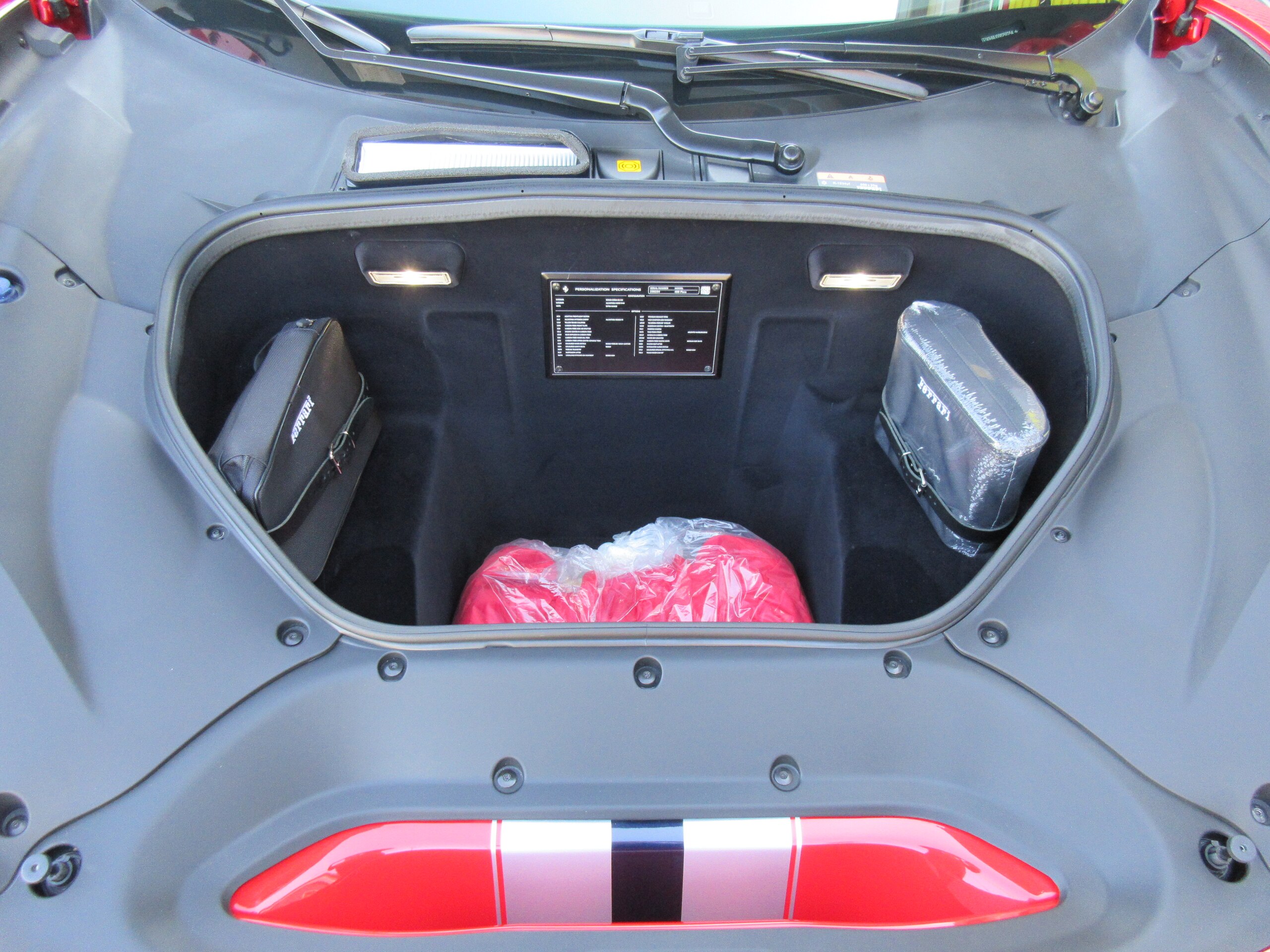 2019 Ferrari 488 Pista — Photo 17 / 17