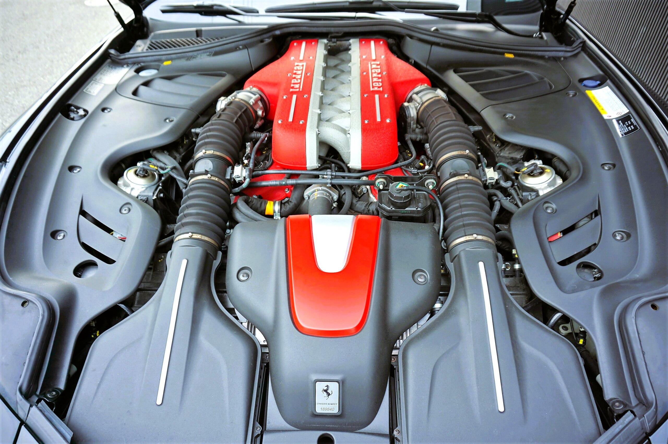 2013 Ferrari FF — Photo 16 / 17
