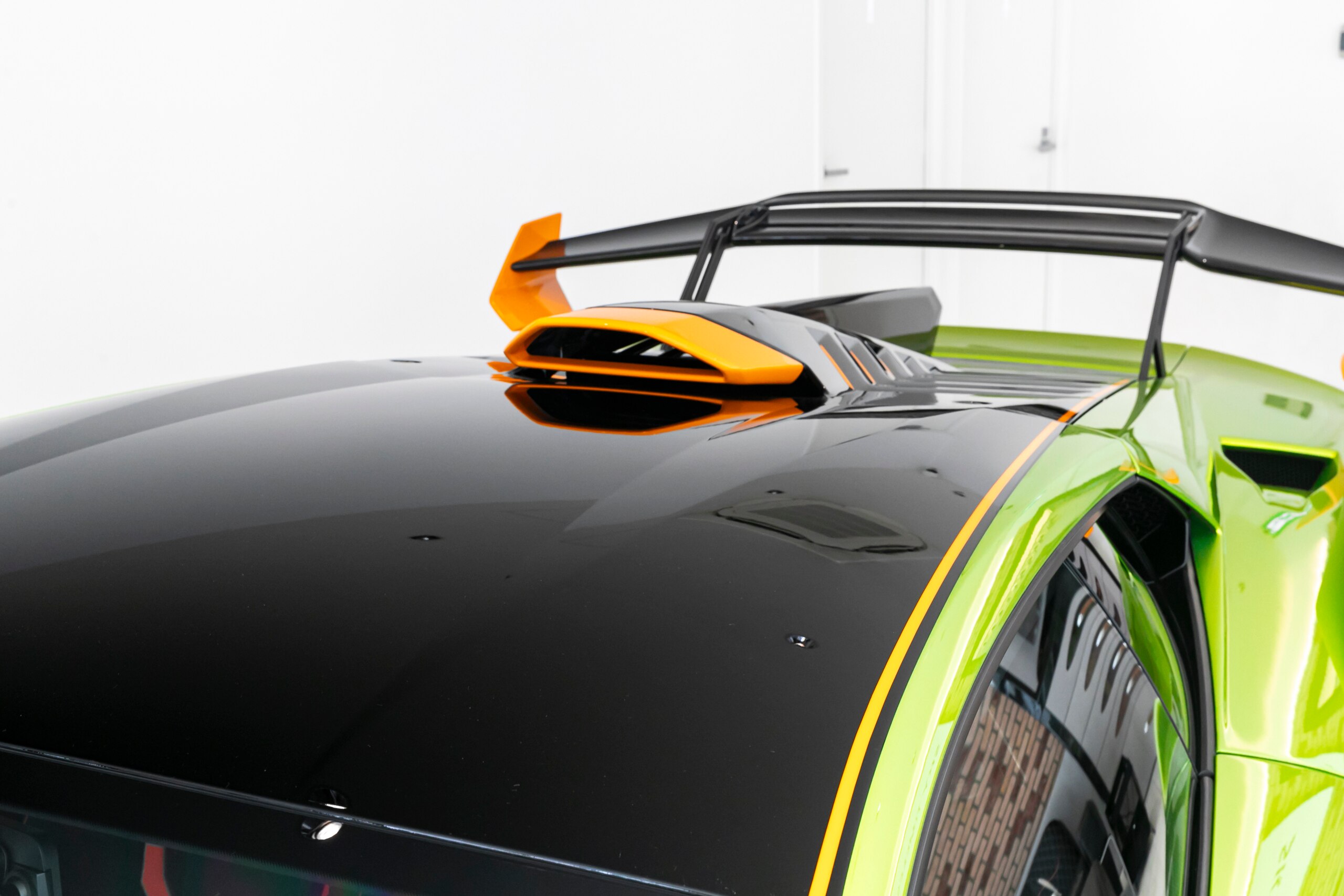 2023 Lamborghini Huracán STO — Photo 8 / 27