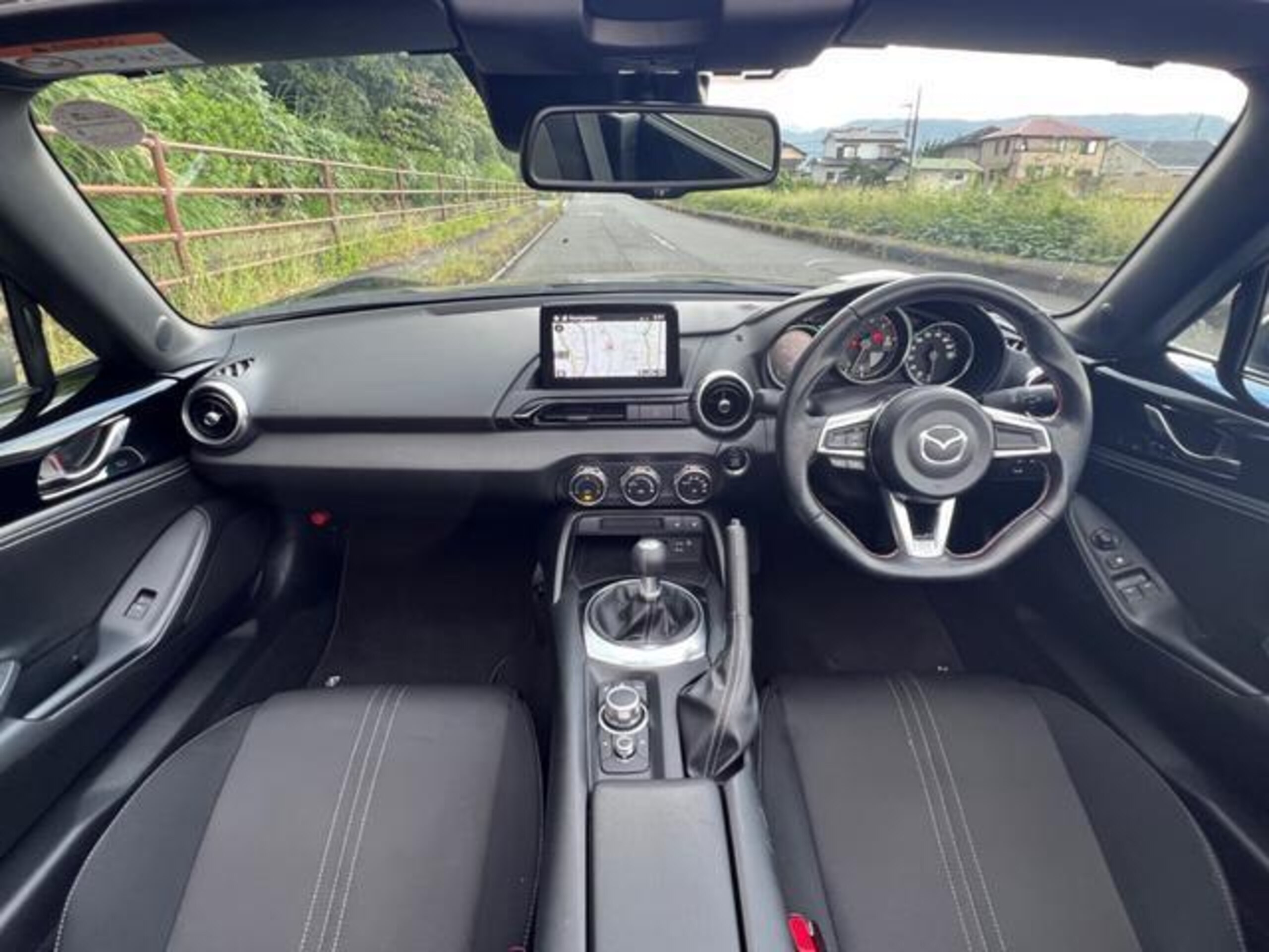 2022 Other Mazda Roadster — Photo 7 / 10