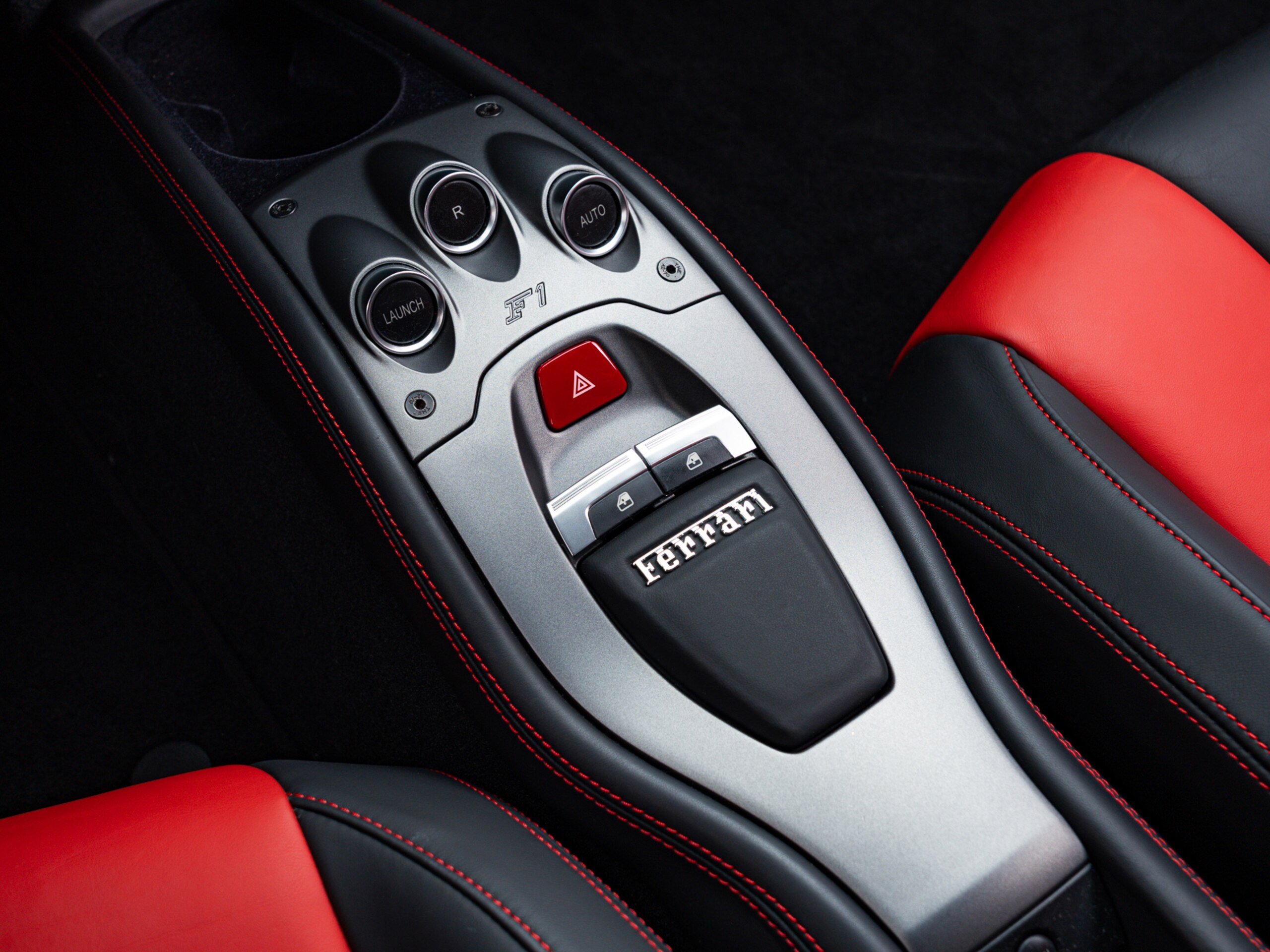 2011 Ferrari 458 Italia F1 DCT — Photo 13 / 21