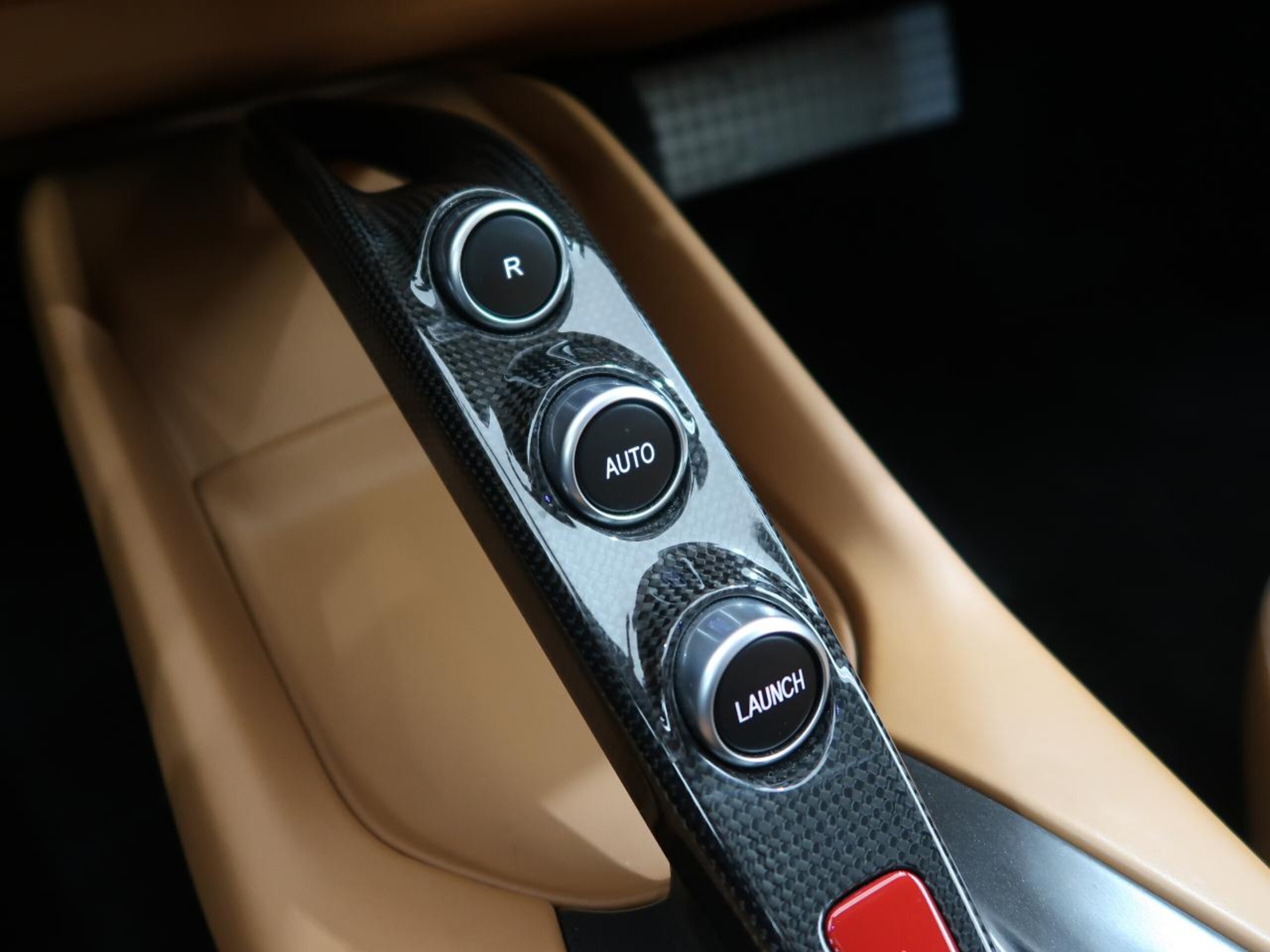 2018 Ferrari 812 Superfast — Photo 30 / 51