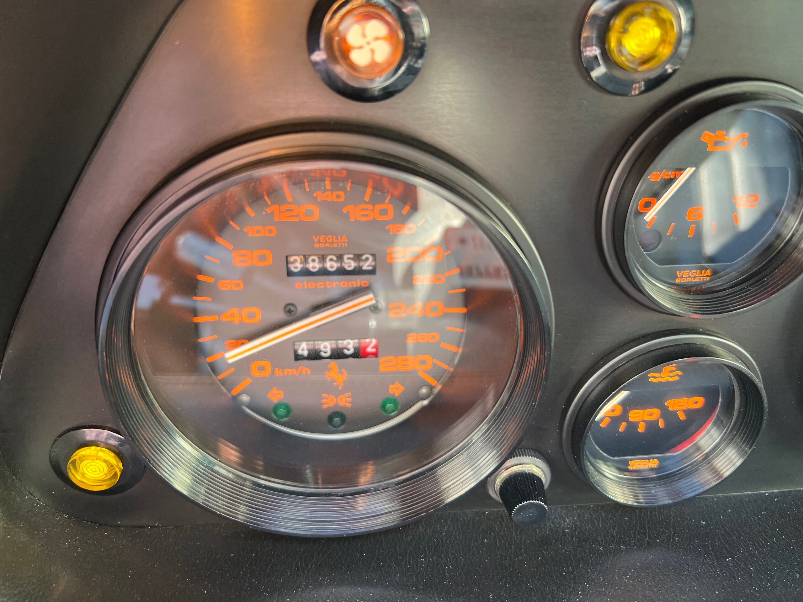 0 Ferrari 328 GTB — Photo 11 / 18