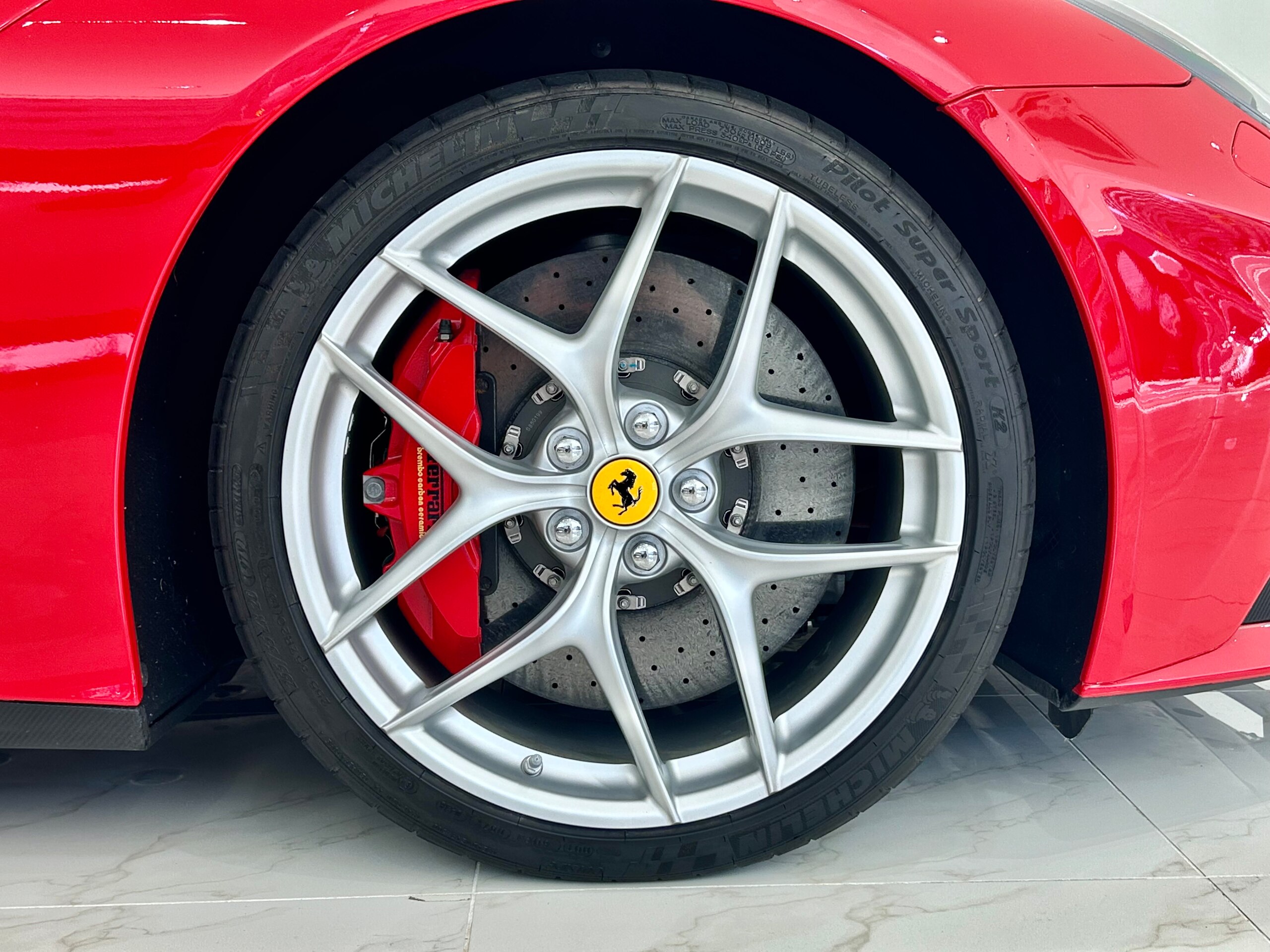 2014 Ferrari F12 Berlinetta — Photo 15 / 18
