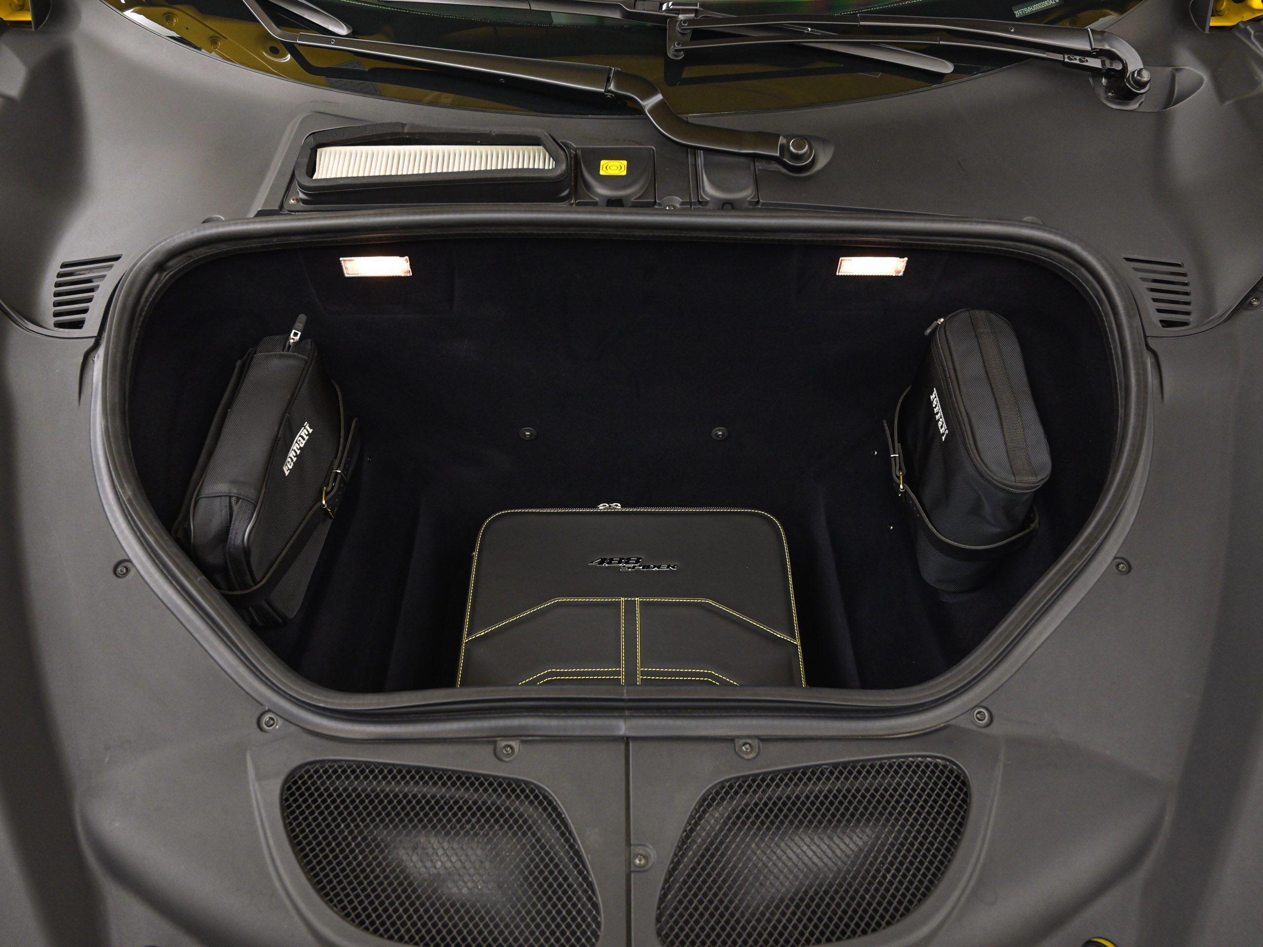 2015 Ferrari 458 Speciale — Photo 14 / 14