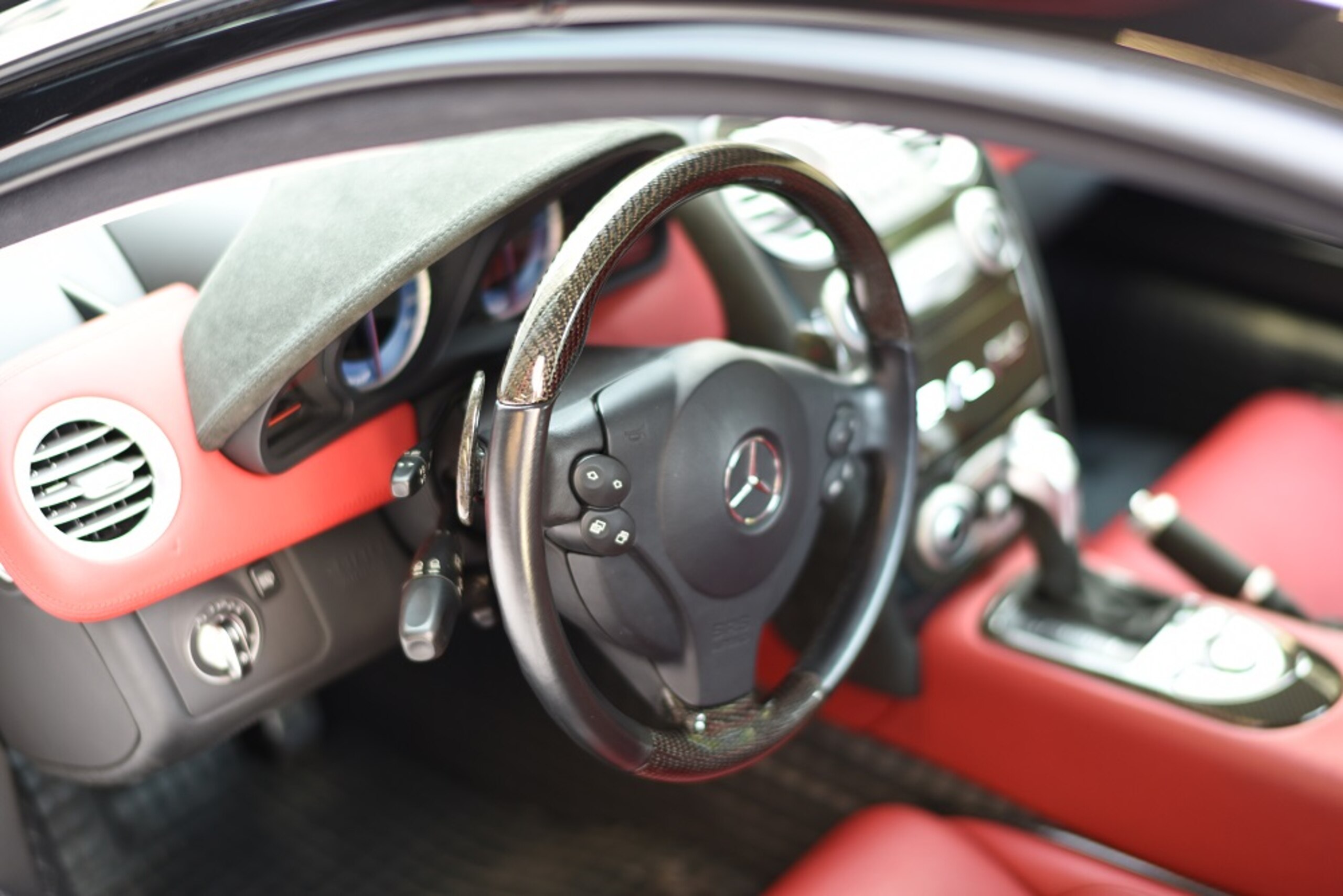 2006 Mercedes Benz SLR McLaren — Photo 13 / 14