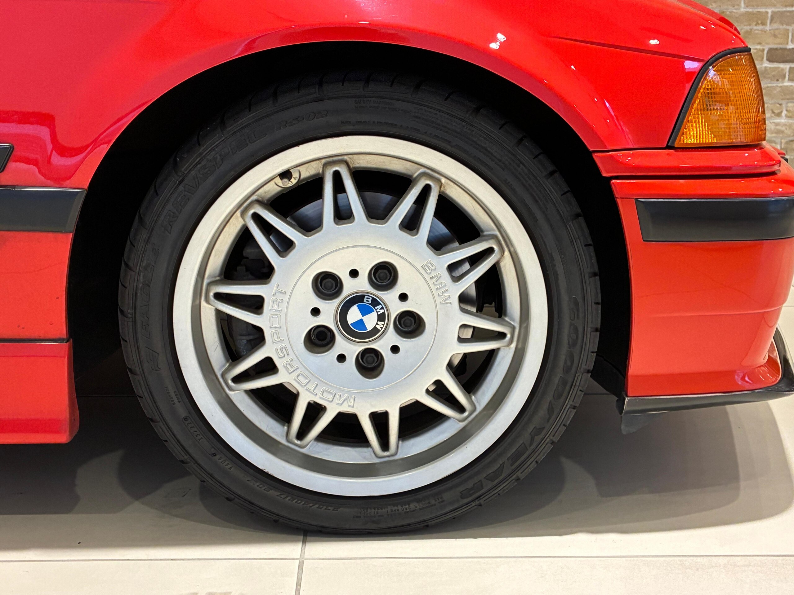 1994 BMW M3 Coupe — Photo 15 / 17