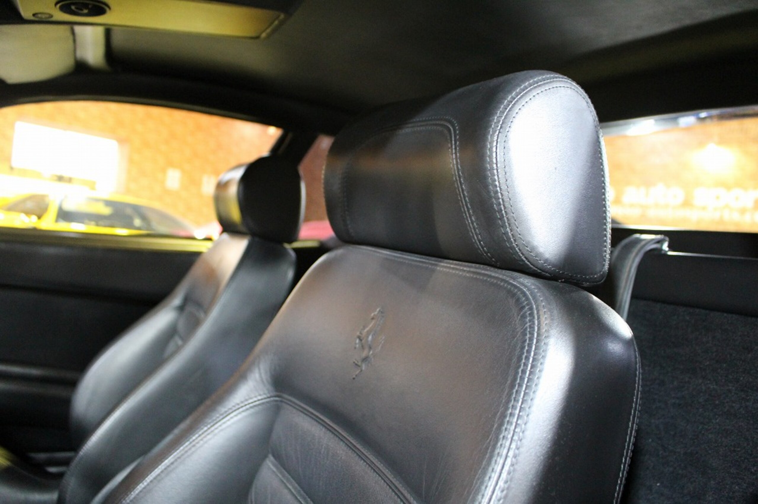 1992 Ferrari 512TR — Photo 8 / 30