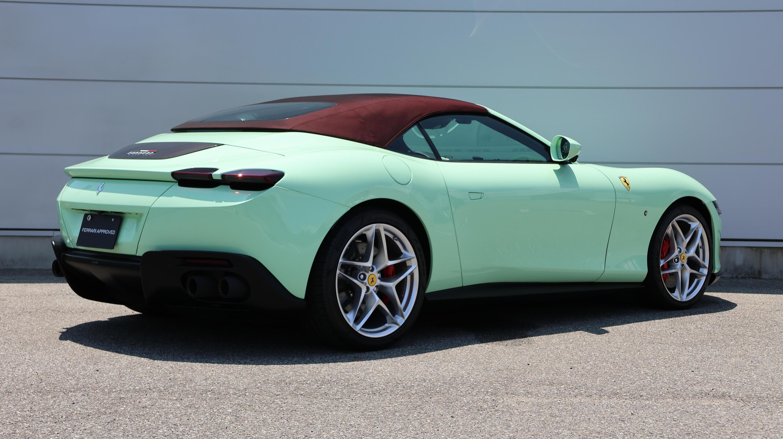 2025 Ferrari Roma — Photo 31 / 41