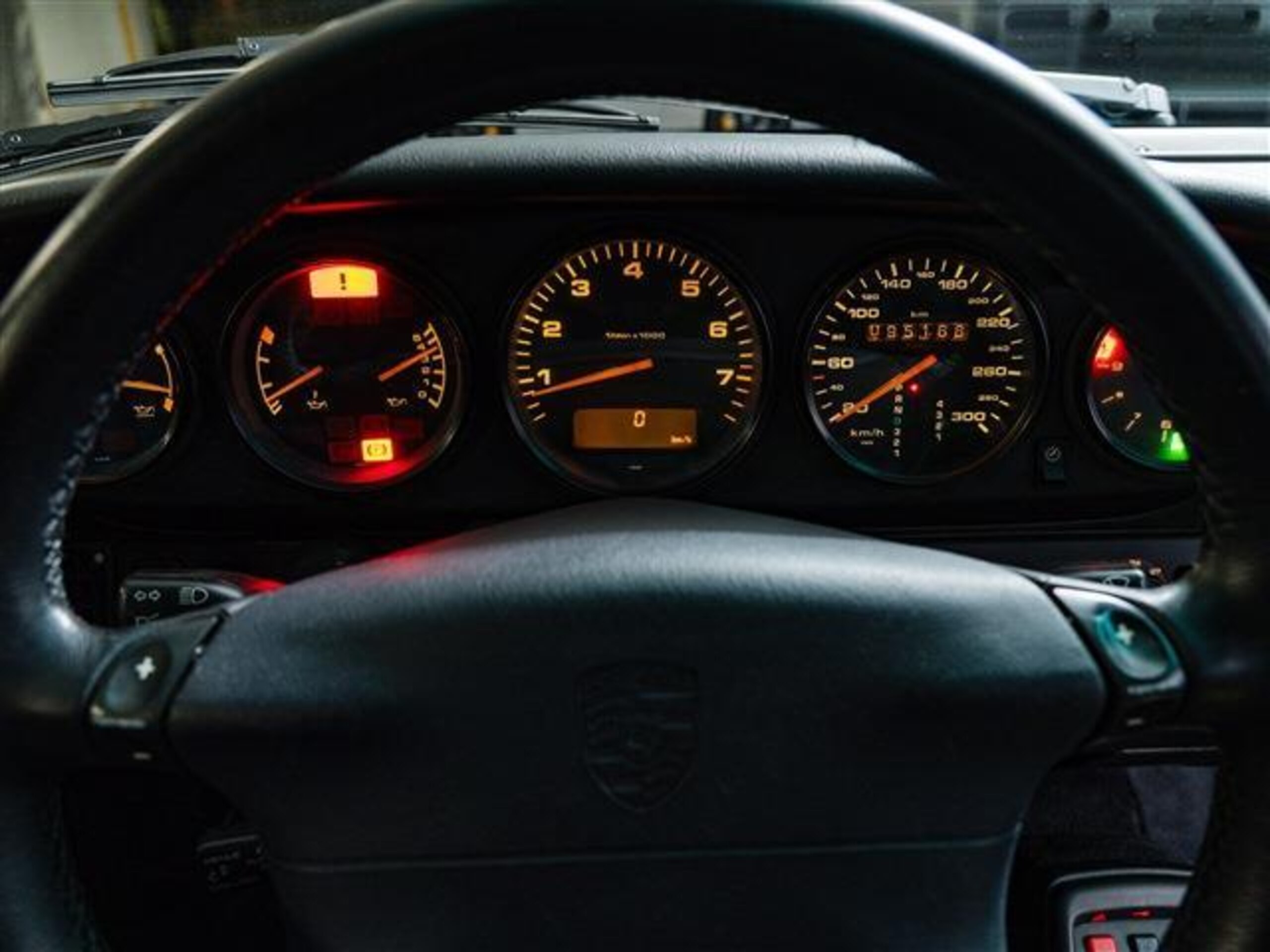 1996 Porsche 911 Carrera — Photo 8 / 12