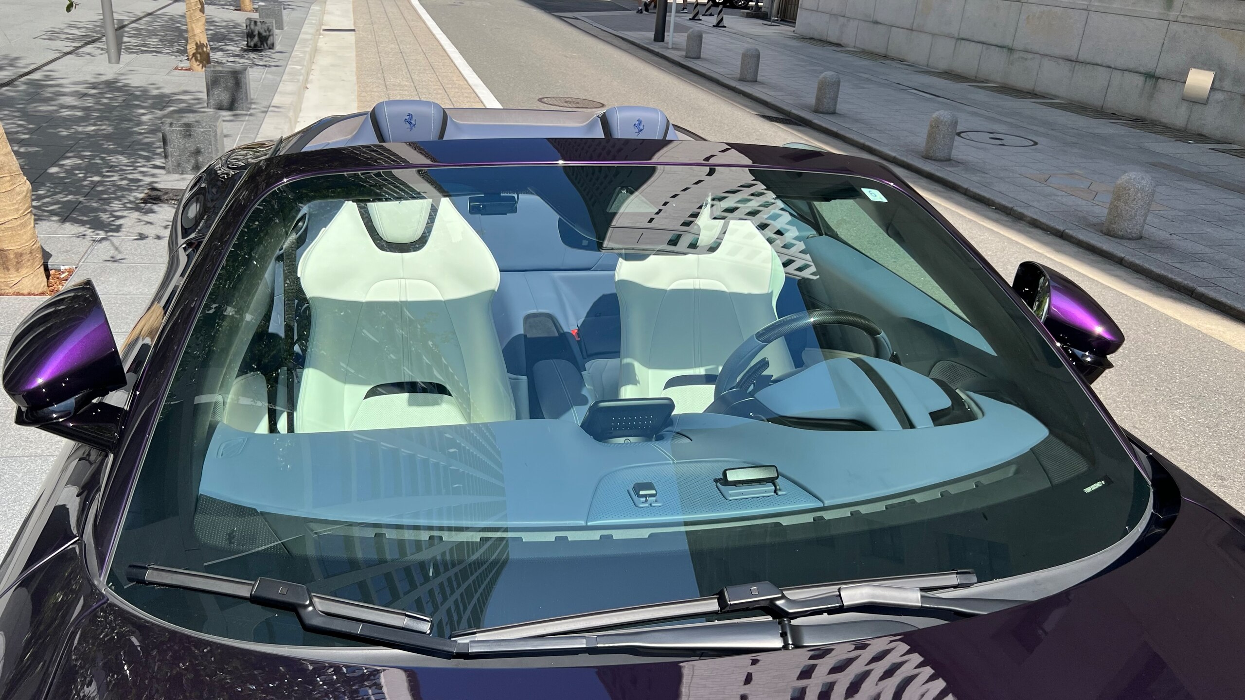 2024 Ferrari Roma Spider — Photo 18 / 44