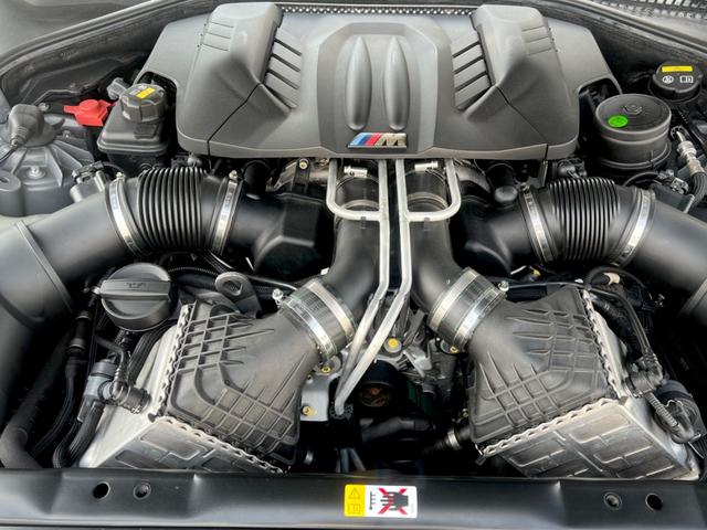 2015 BMW M6 — Photo 14 / 27