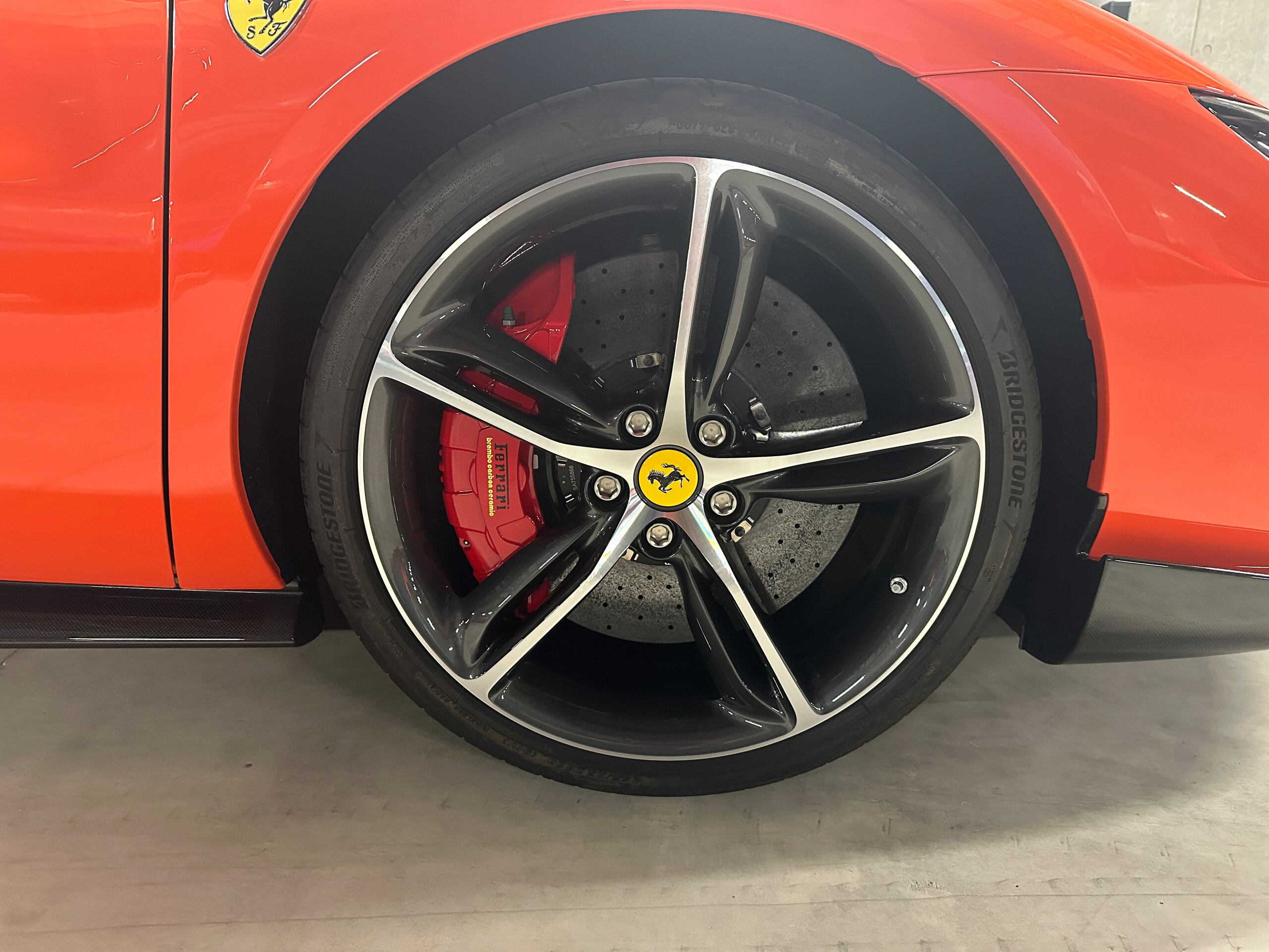 2023 Ferrari 296GTB — Photo 17 / 19