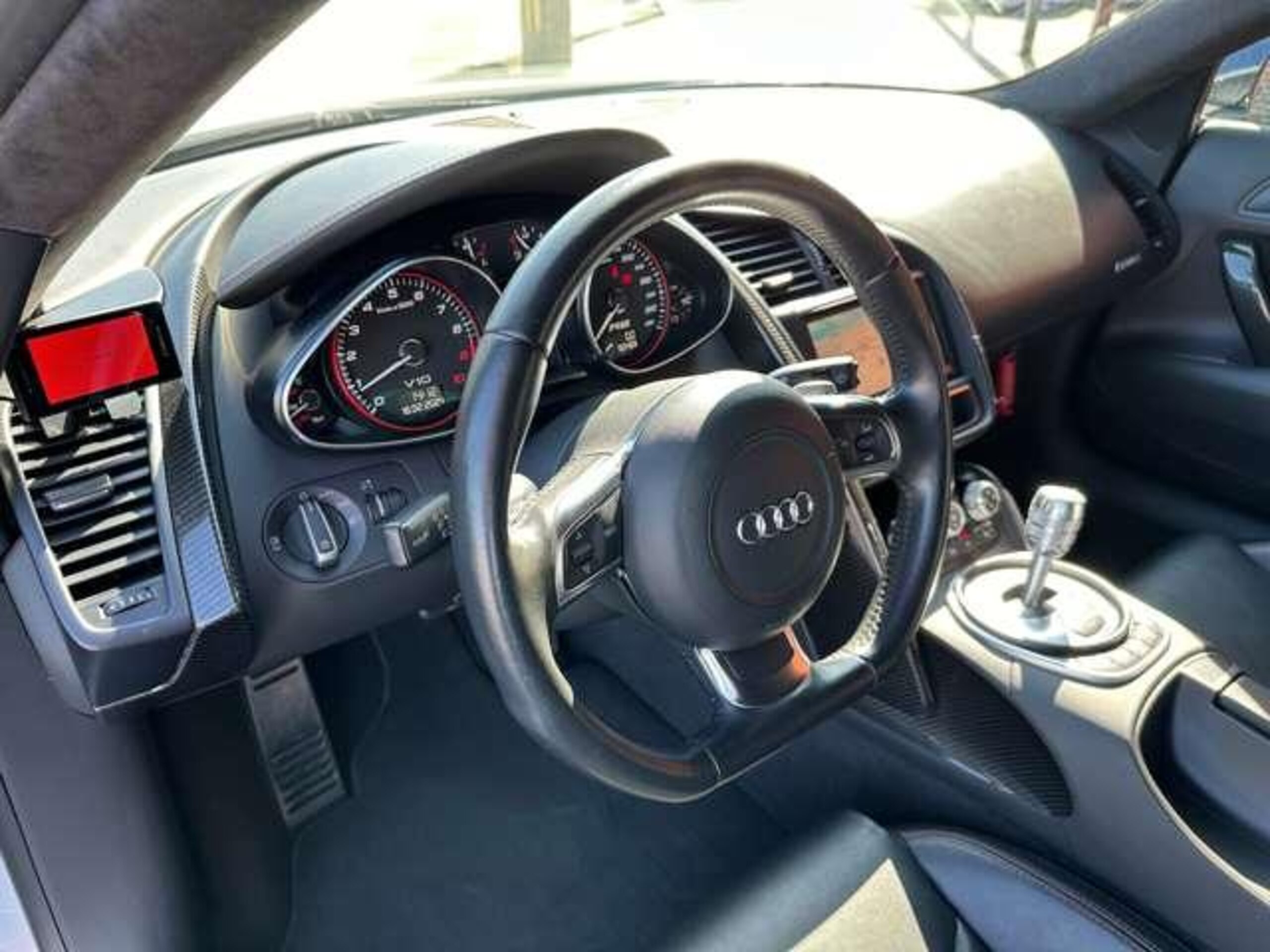 2012 Audi R8 5.2 FSI Quattro — Photo 10 / 24