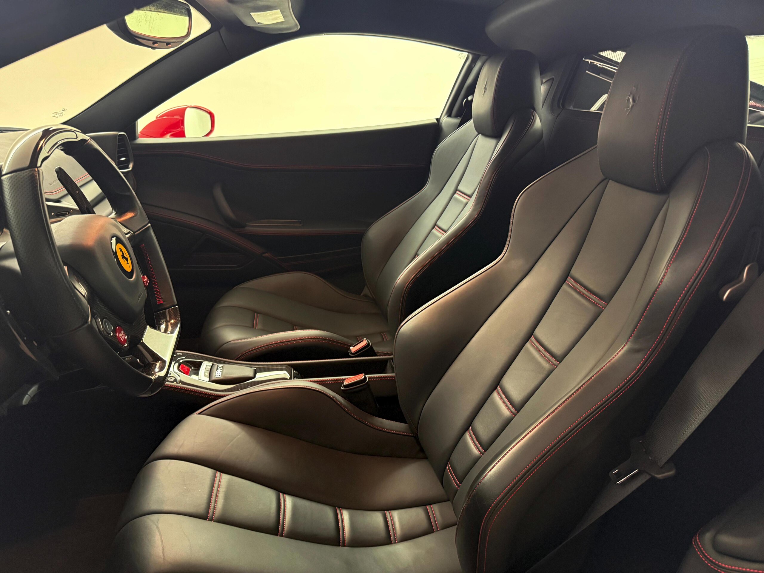 2013 Ferrari 458 Italia F1 DCT — Photo 9 / 19
