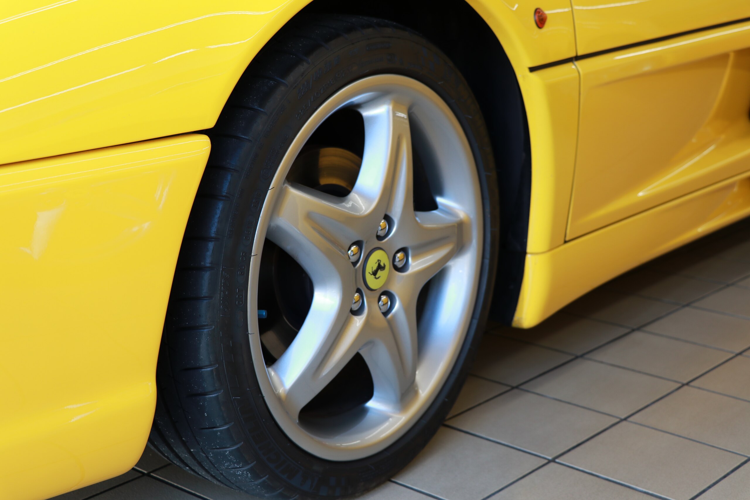 1994 Ferrari F355 Berlinetta — Photo 18 / 21