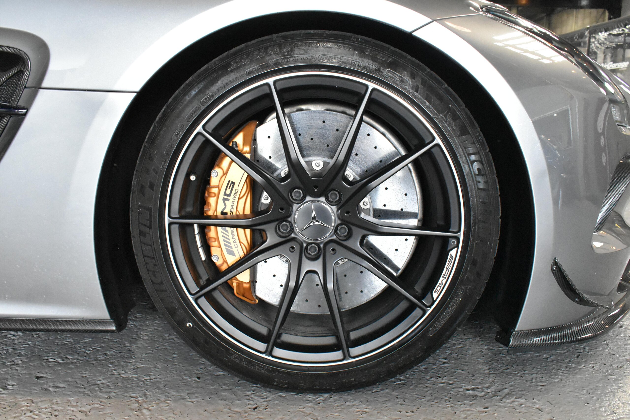 2013 Mercedes Benz SLS AMG Black Series — Photo 17 / 19