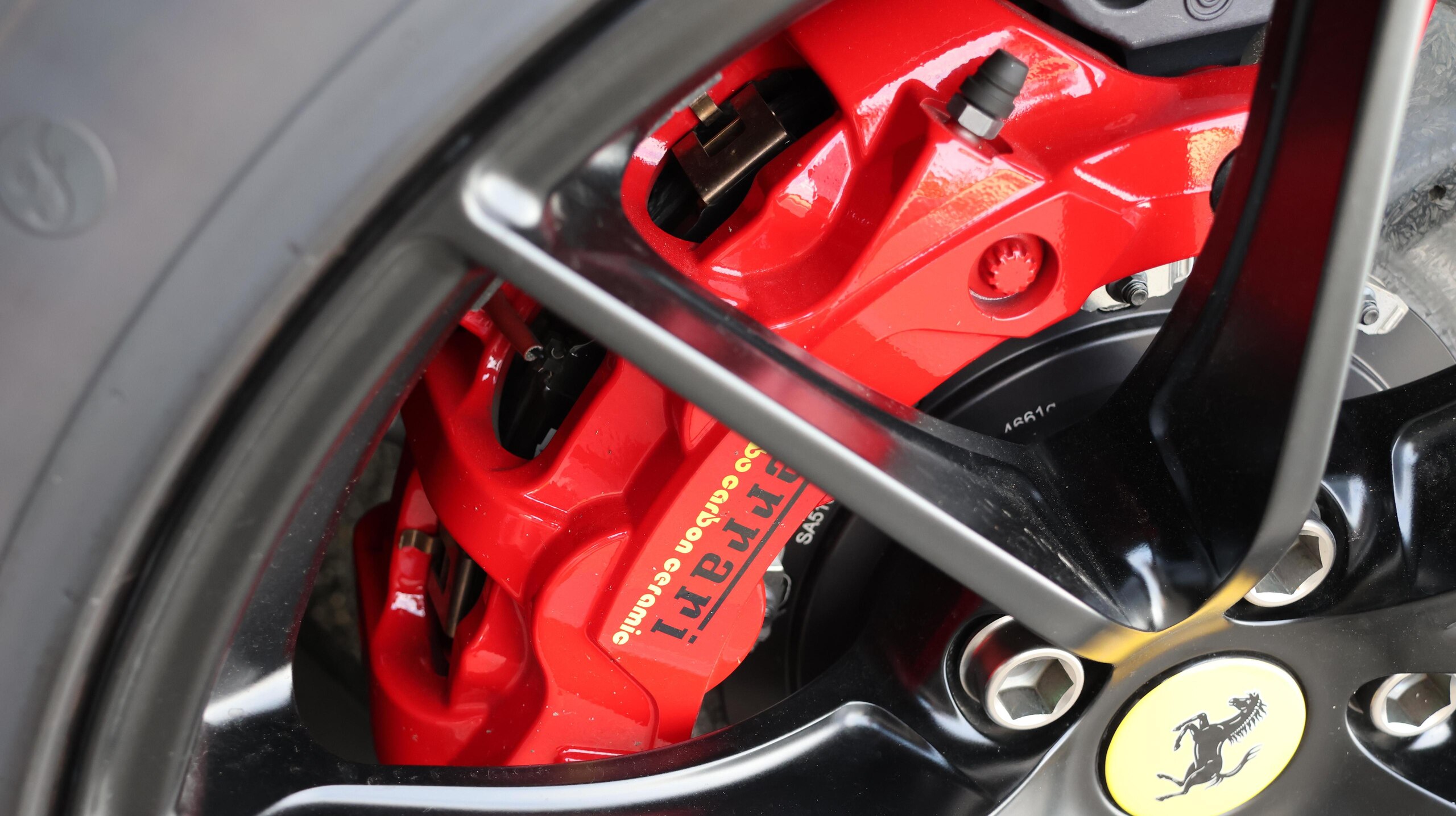 2020 Ferrari 812 Superfast — Photo 13 / 29