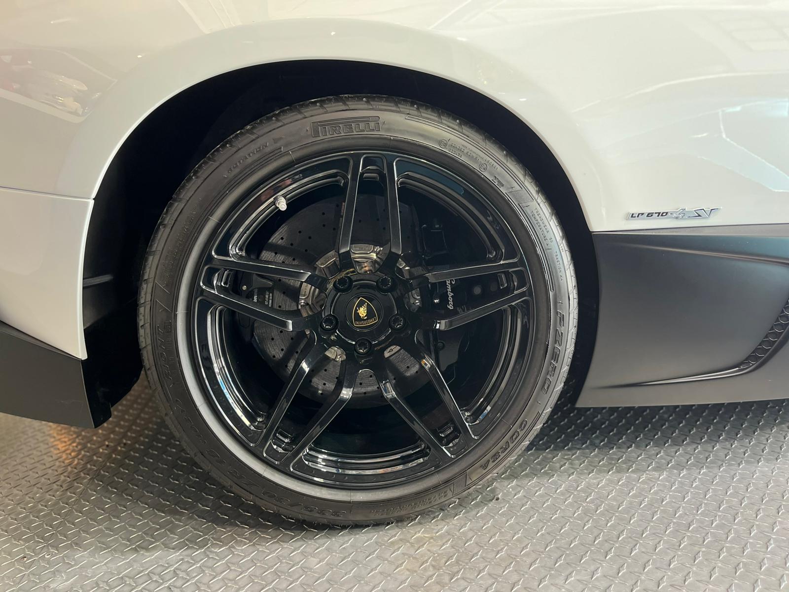 2009 Lamborghini Murcielago LP670-4 SV — Photo 23 / 27