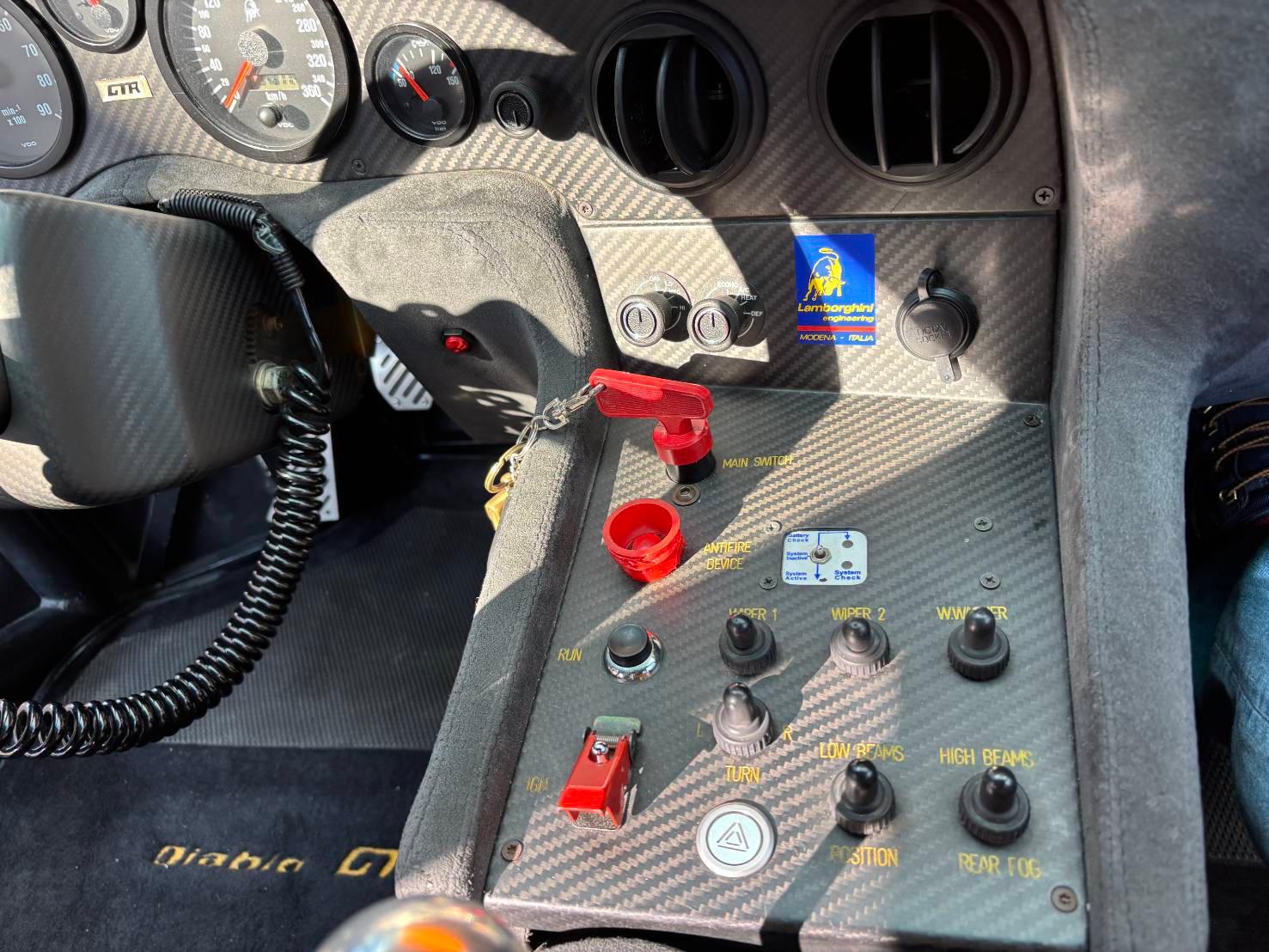 2000 Lamborghini Diablo GTR — Photo 7 / 9