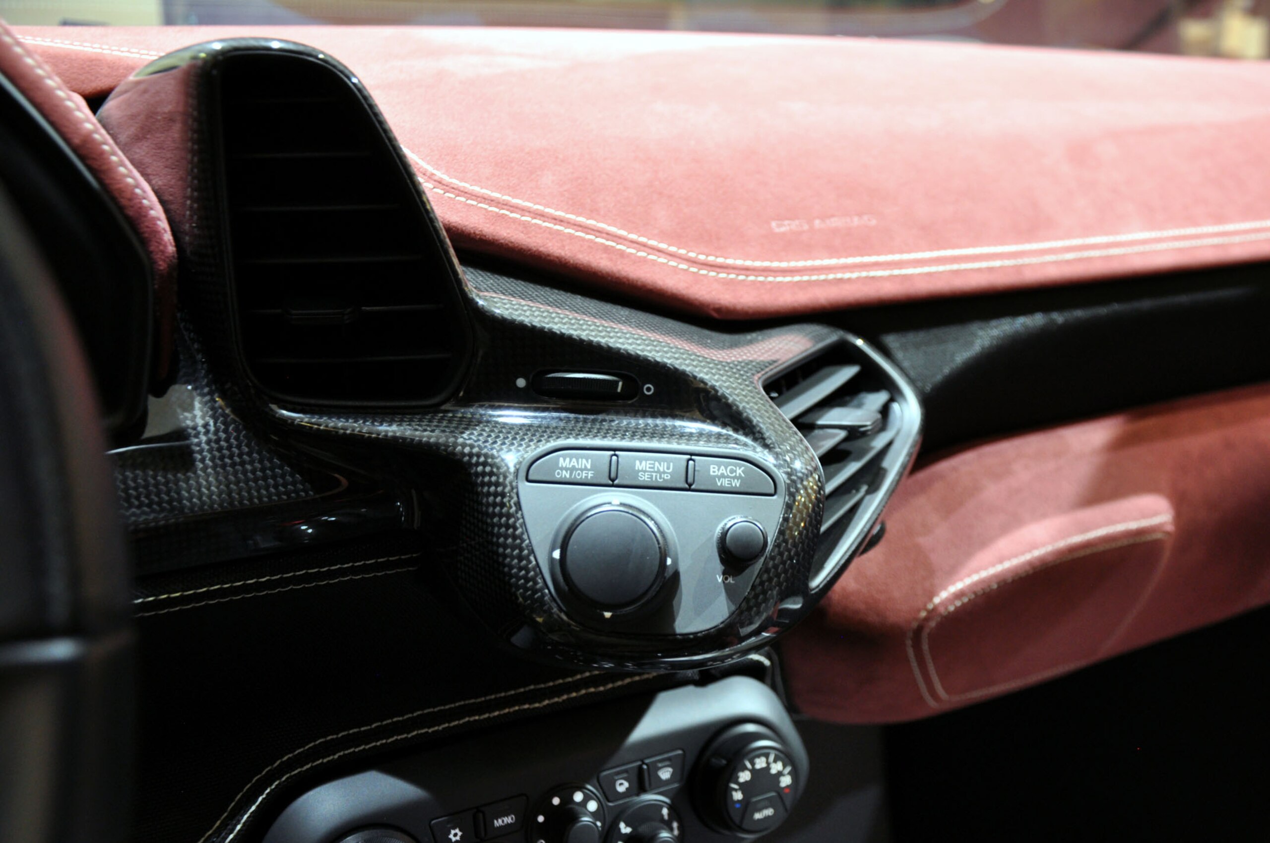 2015 Ferrari 458 Speciale — Photo 11 / 18