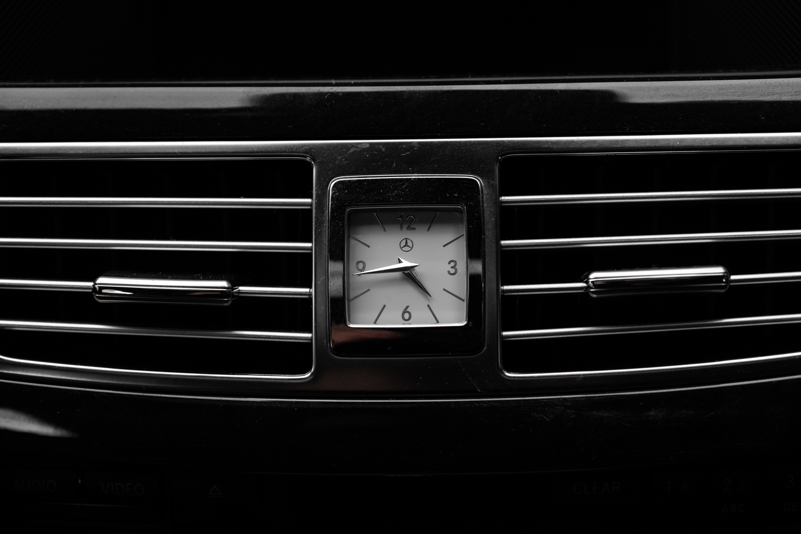 2012 Mercedes Benz CLS350 AMG — Photo 24 / 28