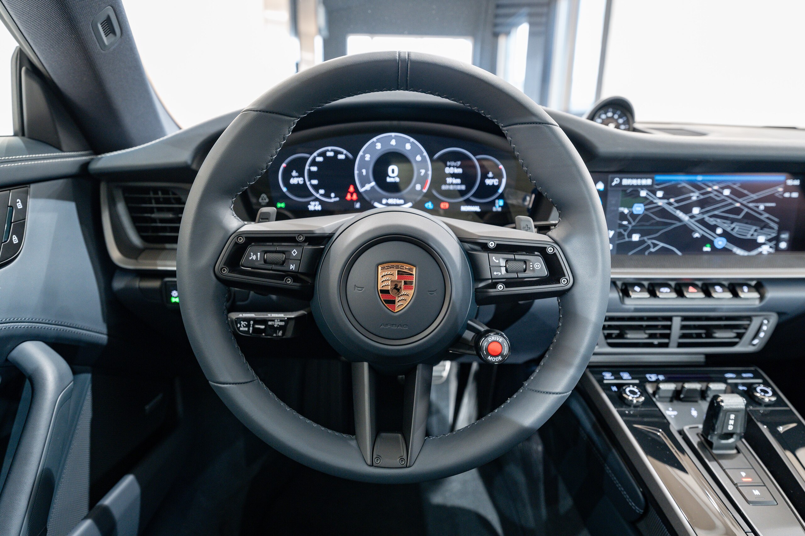 2024 Porsche 911 Carrera — Photo 8 / 21