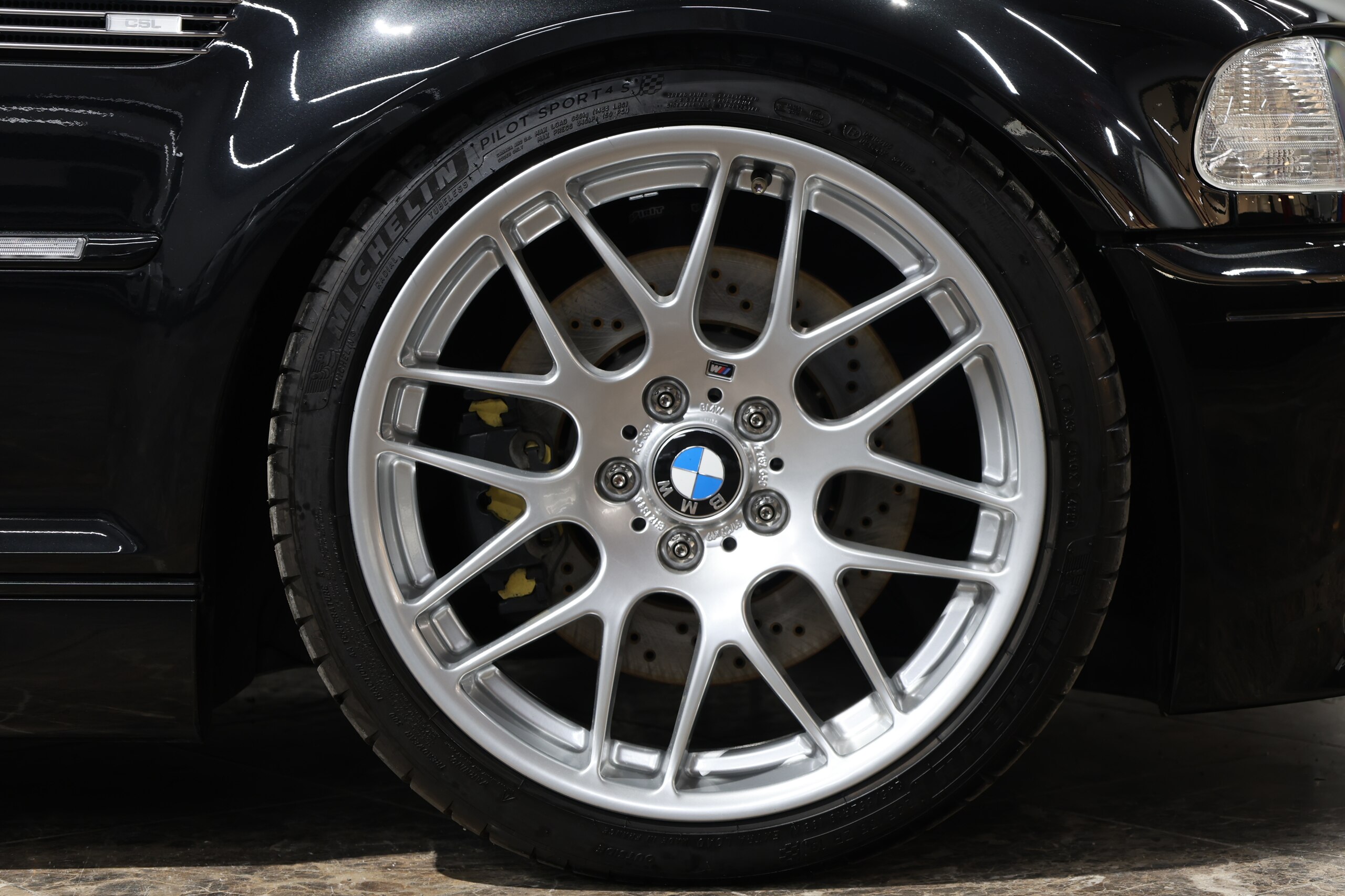 2003 BMW M3 CSL — Photo 22 / 46