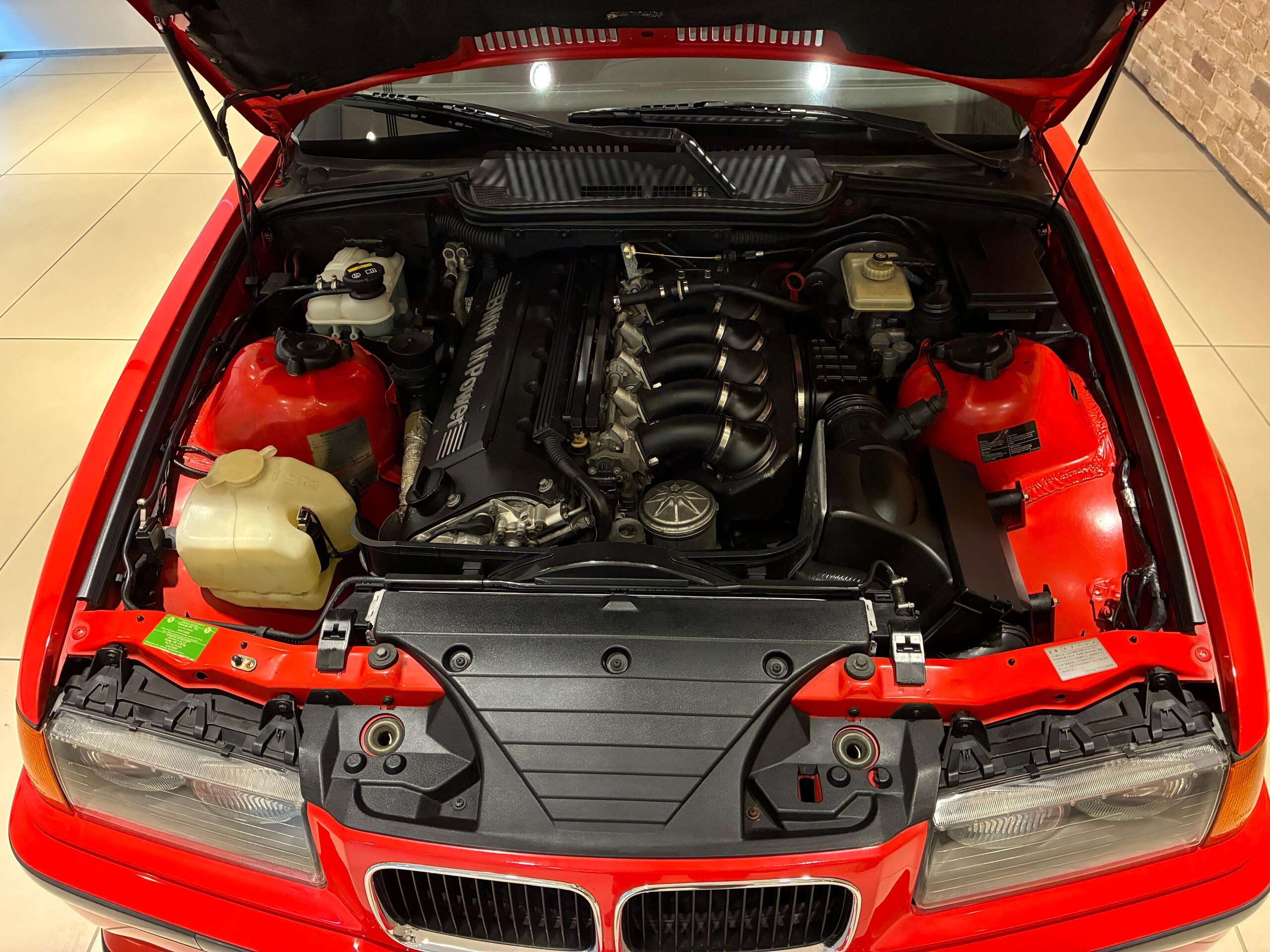 1994 BMW M3 Coupe — Photo 16 / 17