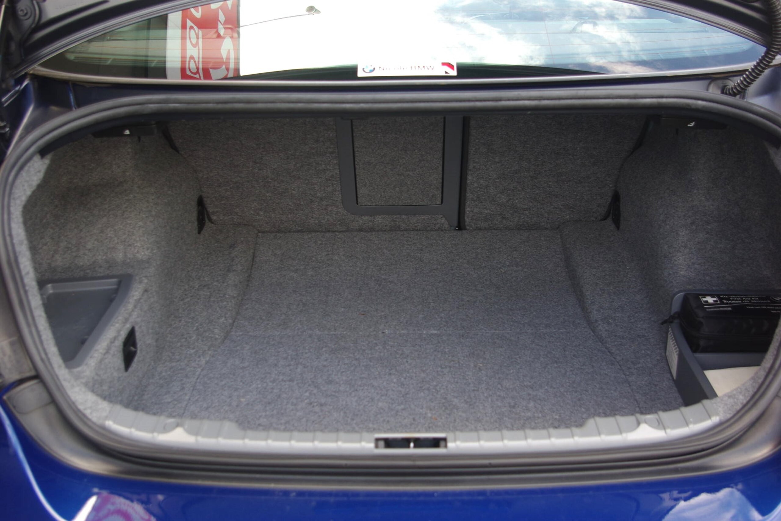 2009 BMW M3 Sedan — Photo 19 / 20