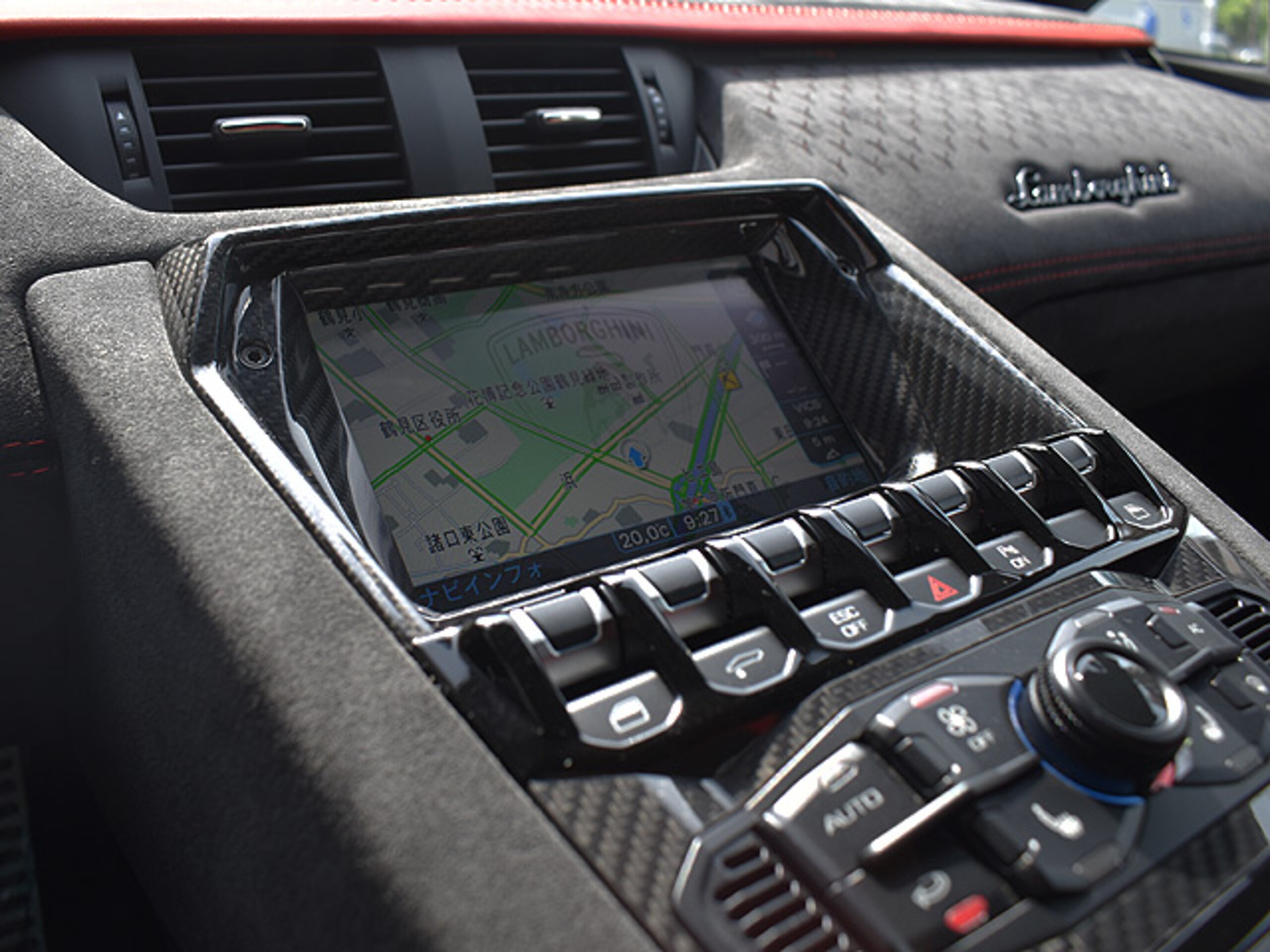 2022 Lamborghini Aventador Roadster LP780-4 Ultimae — Photo 27 / 38