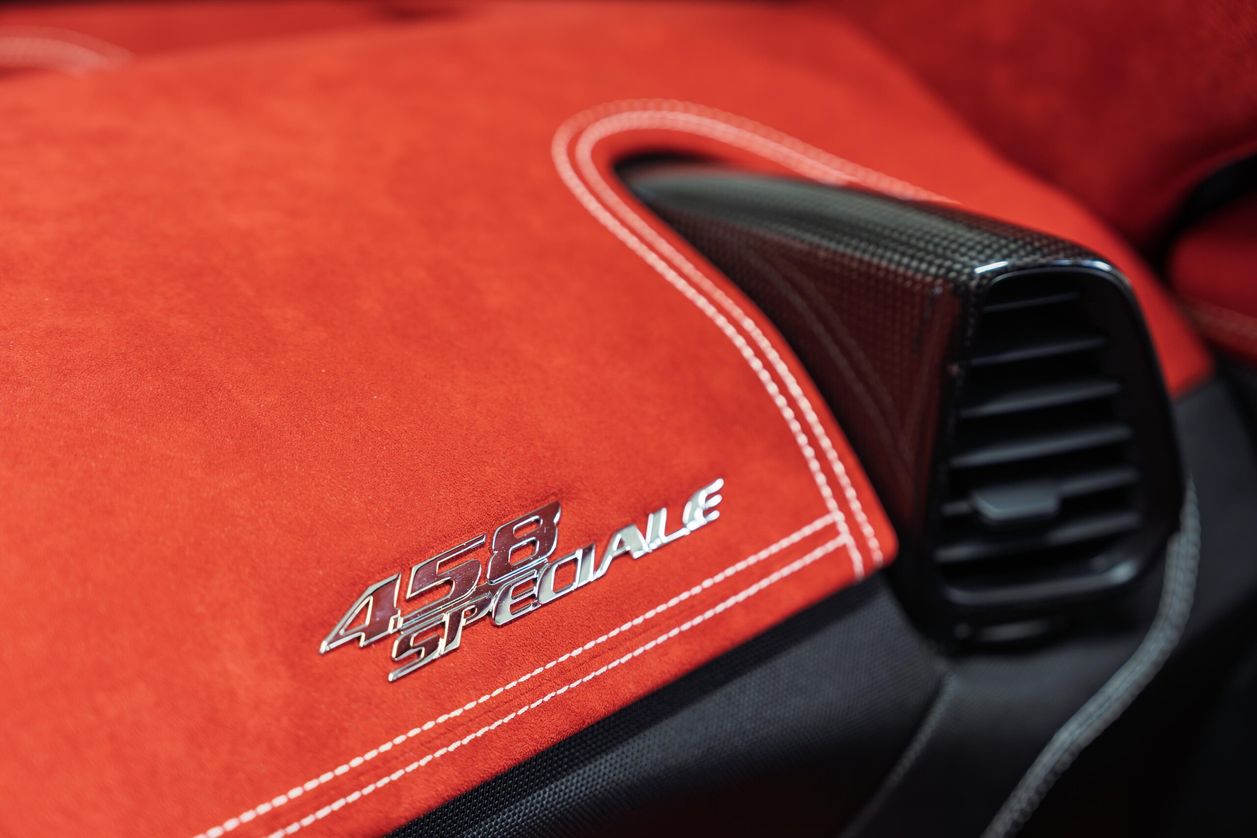 2015 Ferrari 458 Speciale — Photo 14 / 18