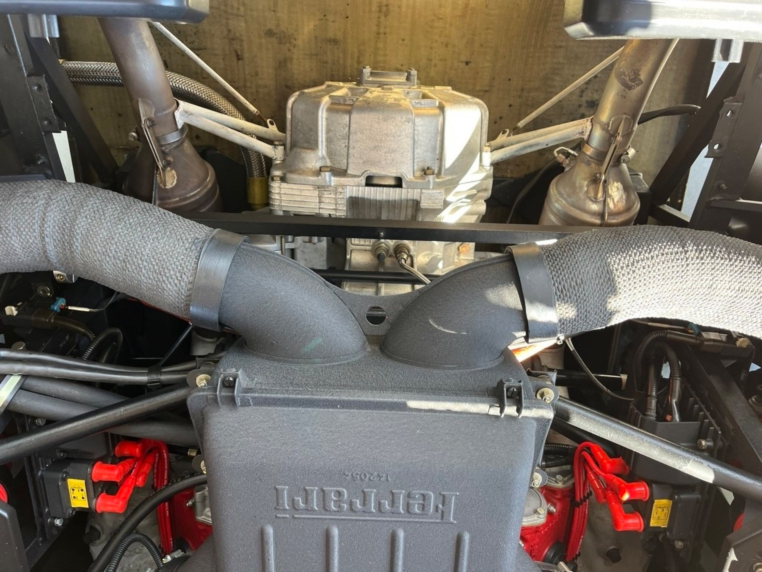 1994 Ferrari 348 GT — Photo 8 / 8